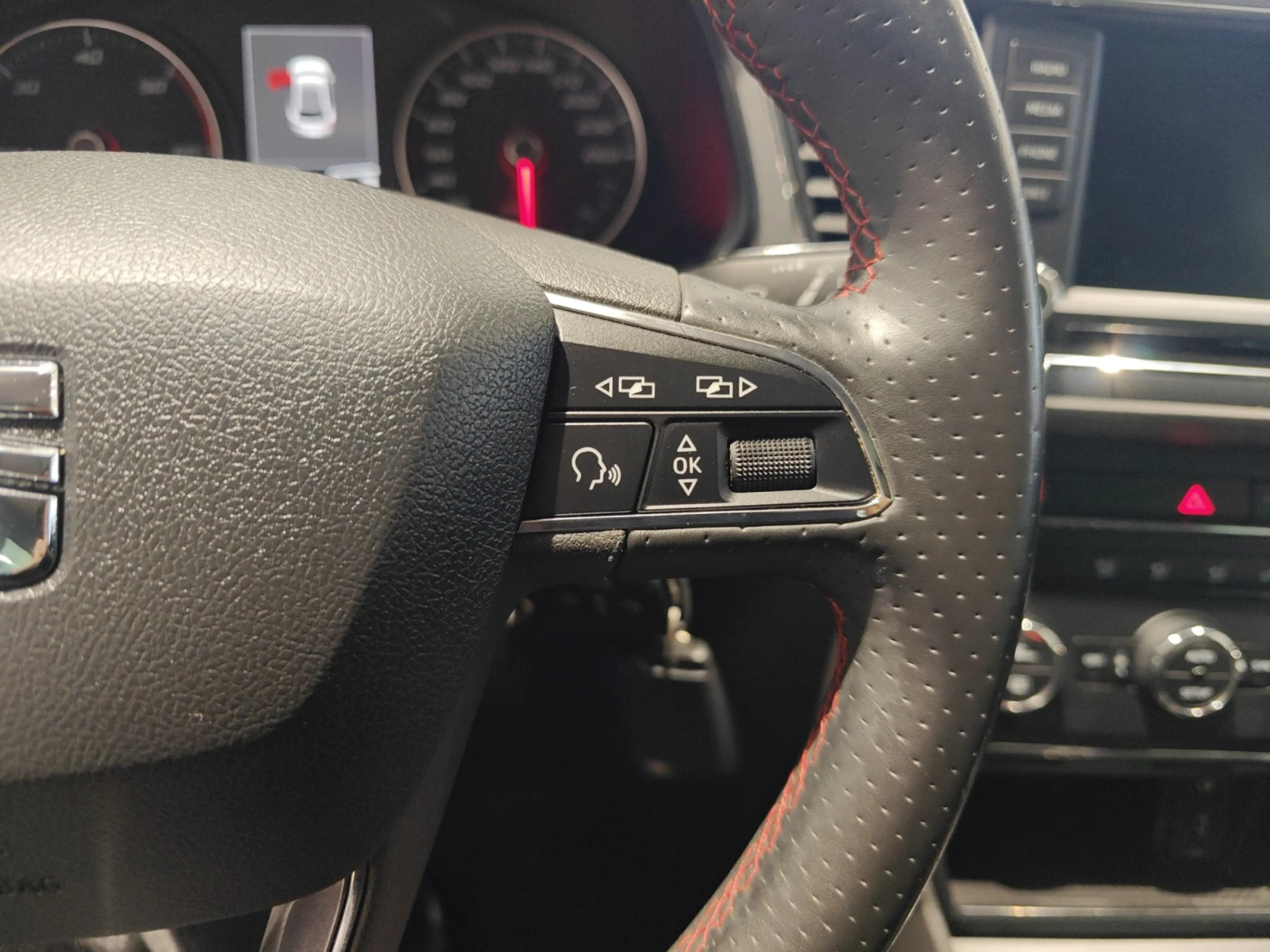 SEAT LEON 2.0 TDI 150CV ST&SP FR - Foto 12