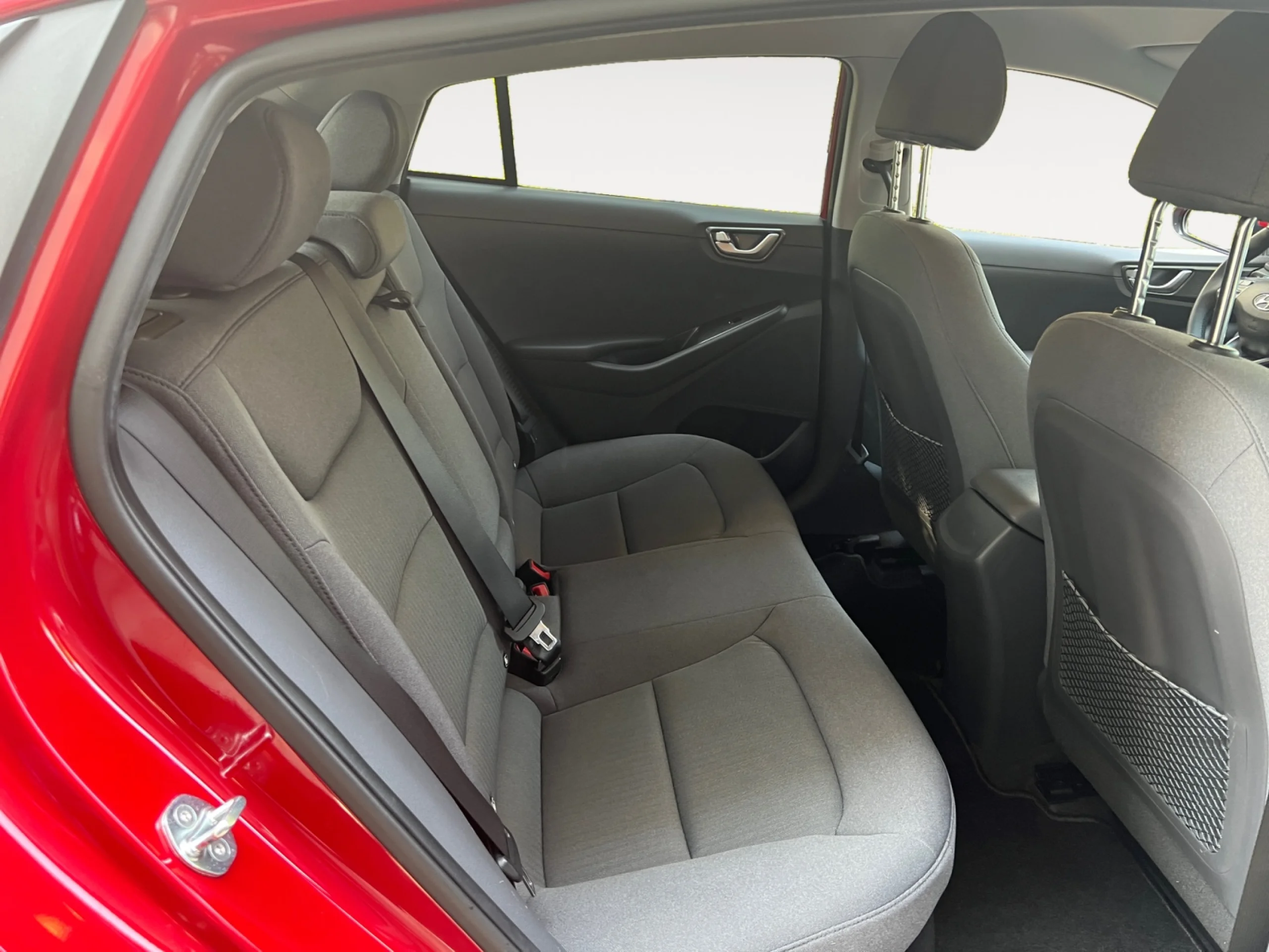 HYUNDAI IONIQ 1.6 GDI PHEV KLASS DCT - Foto 5