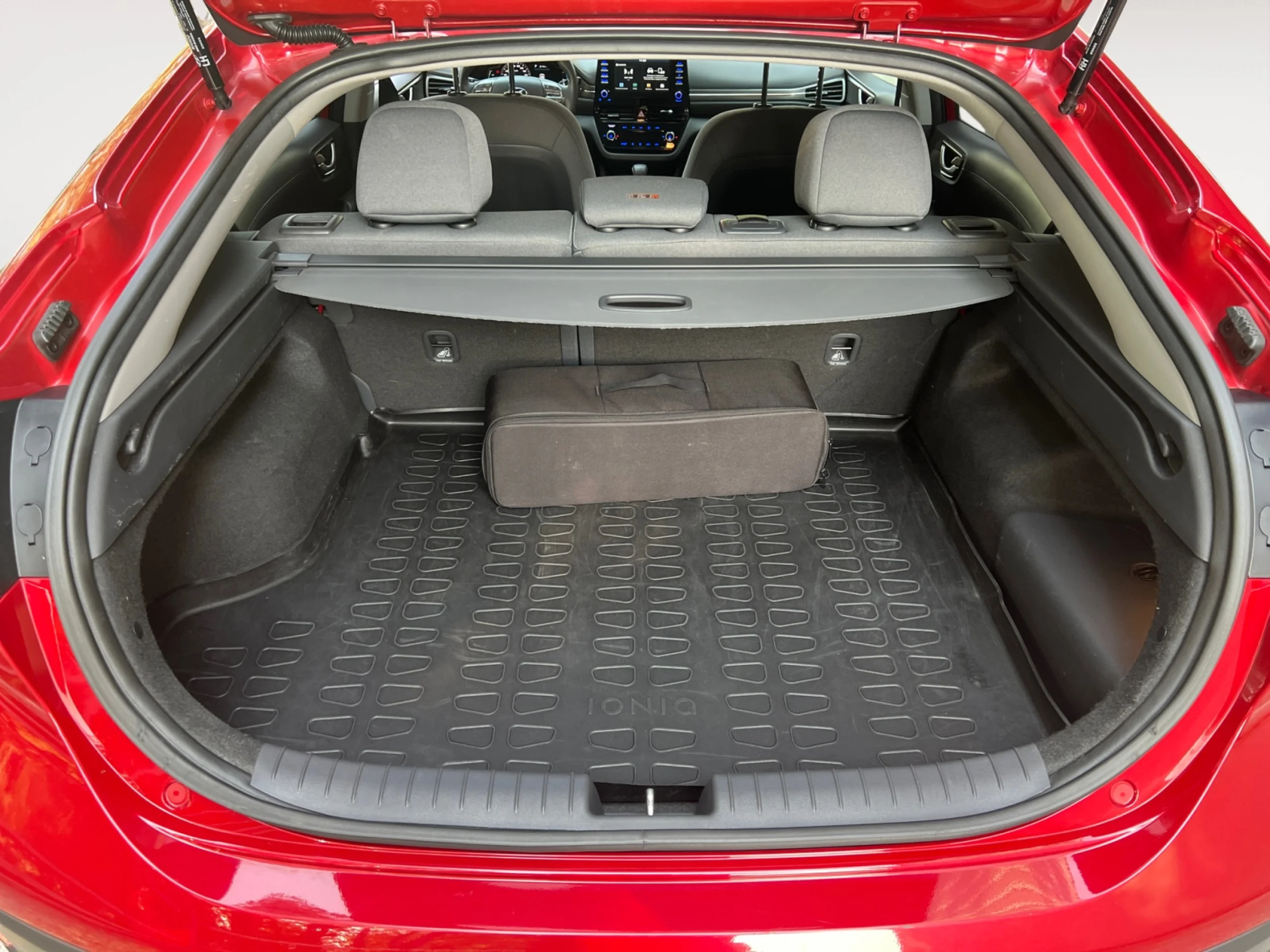 HYUNDAI IONIQ 1.6 GDI PHEV KLASS DCT - Foto 7