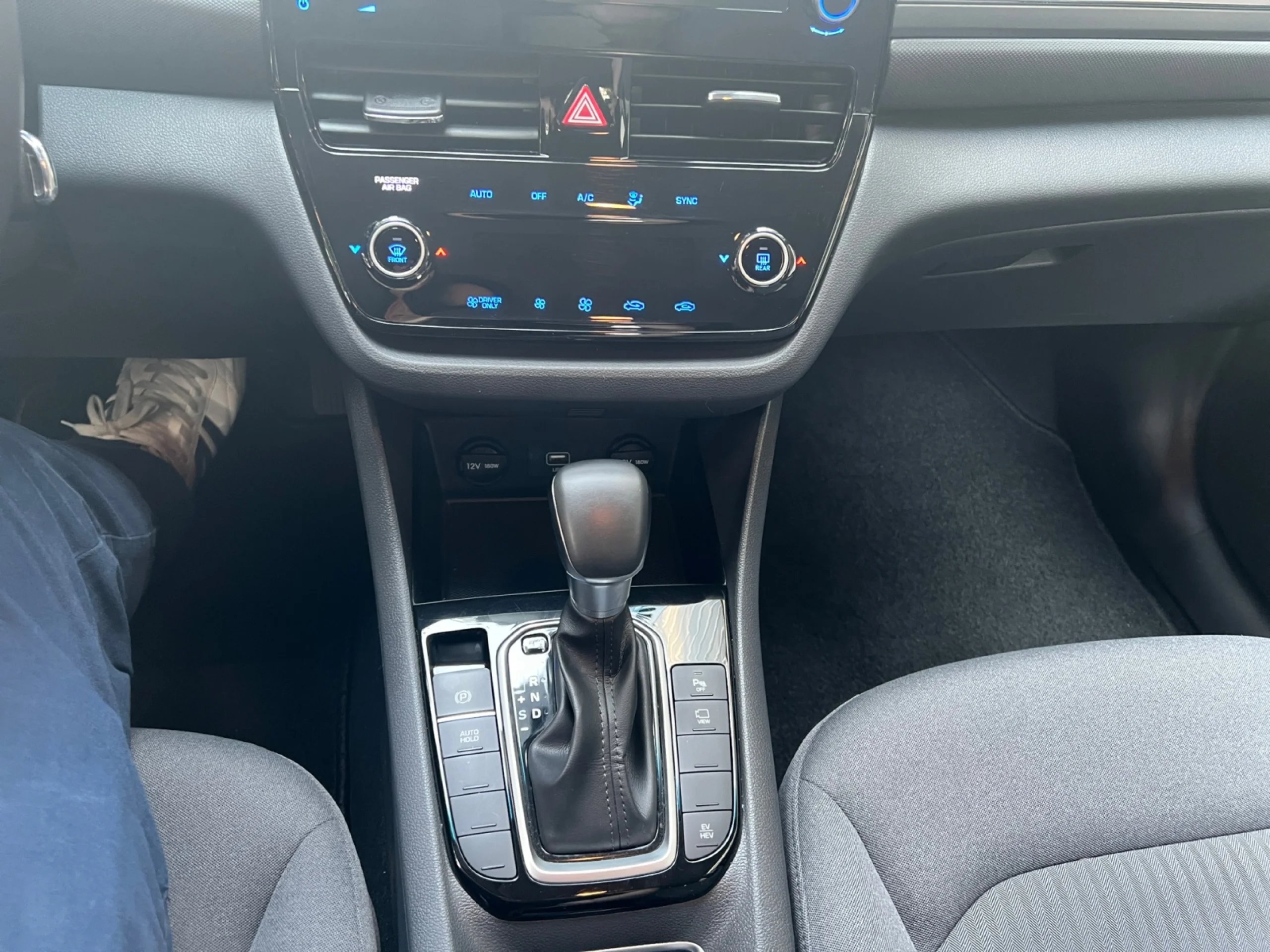 HYUNDAI IONIQ 1.6 GDI PHEV KLASS DCT - Foto 11