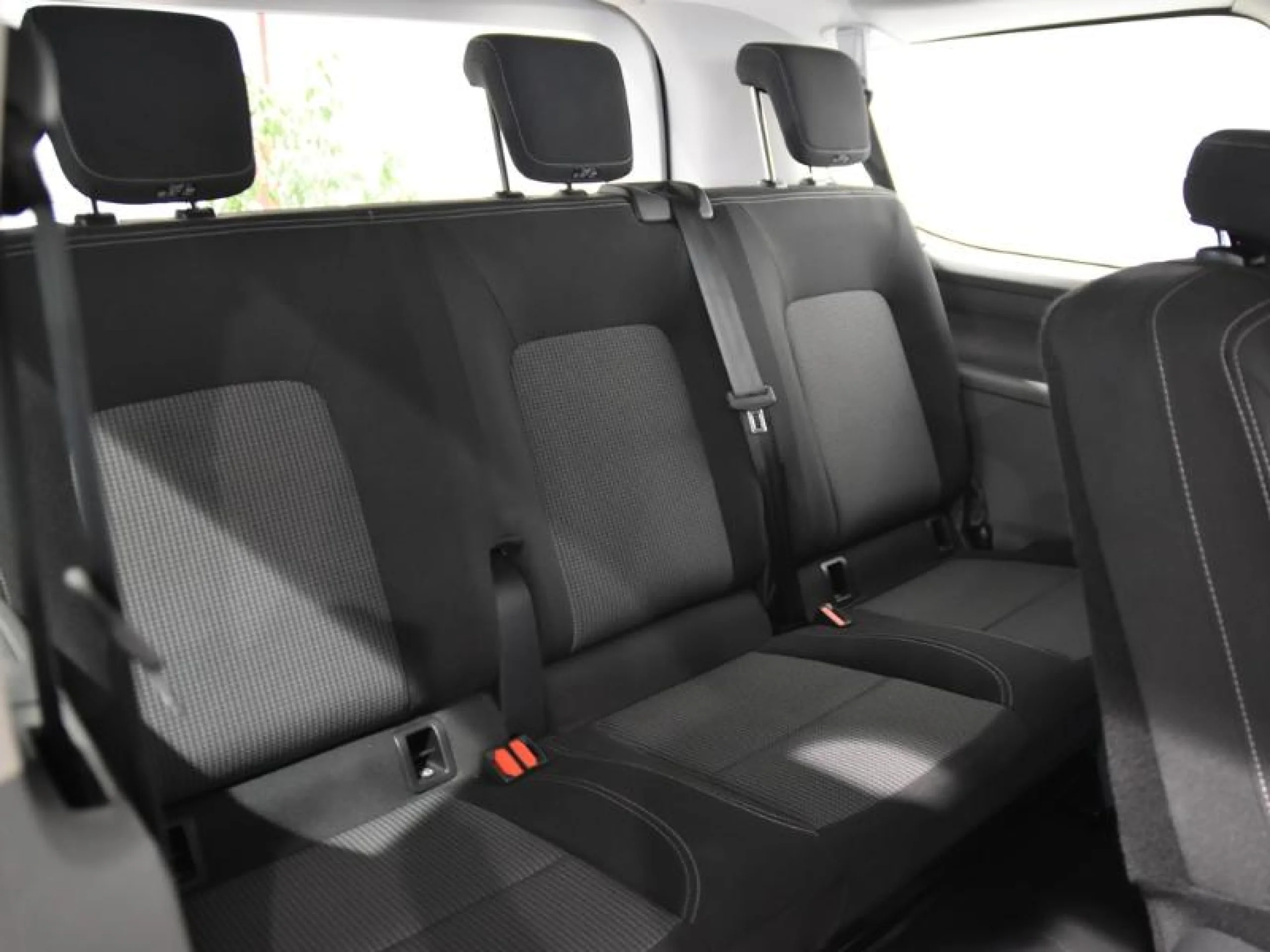 VOLKSWAGEN CARAVELLE CORTA 2.0 TDI 81 KW (110 CV) 6 VE - Foto 9