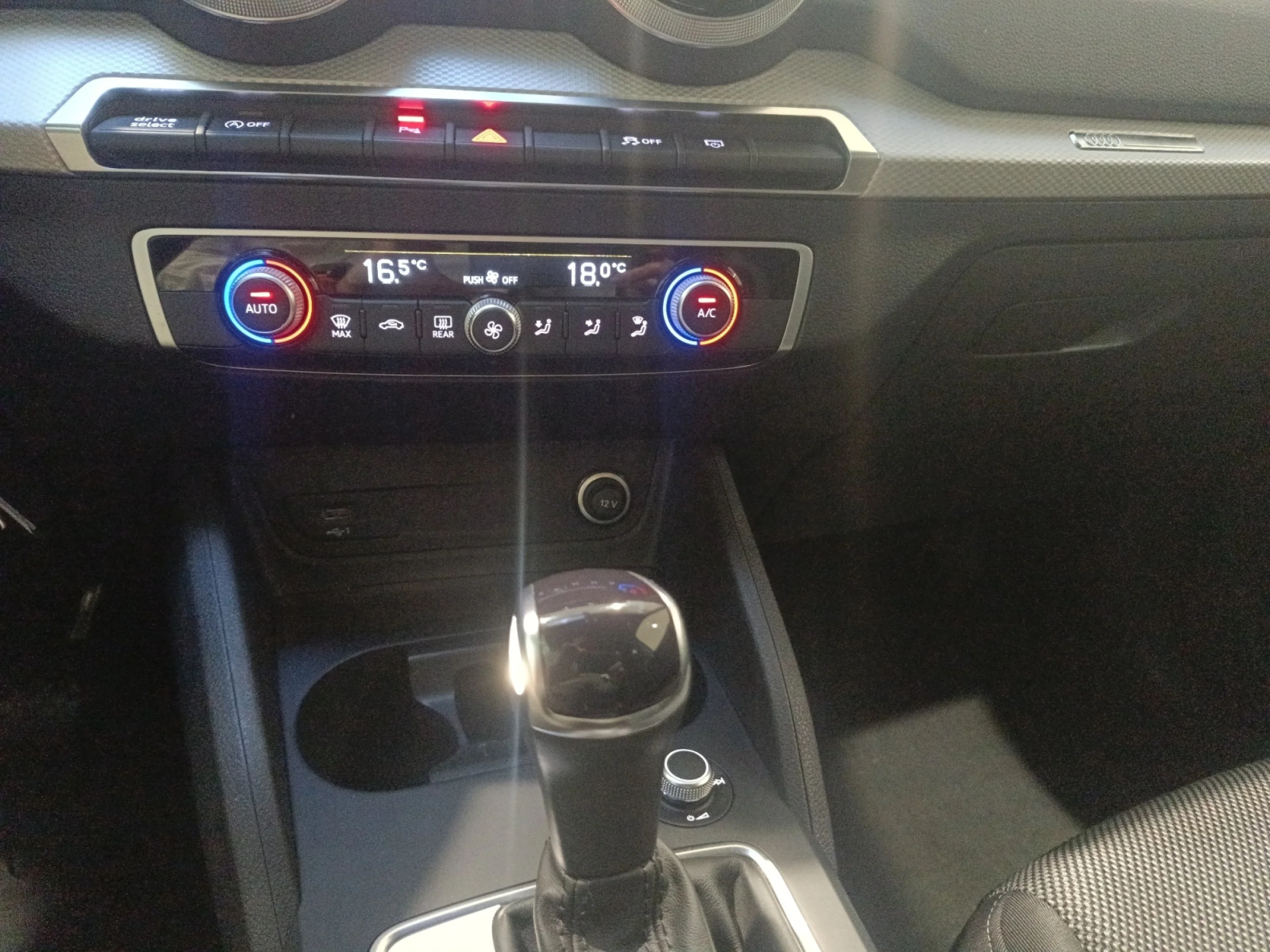 AUDI Q2 S LINE 30 TDI 85KW (116CV) S TRONIC - Foto 17