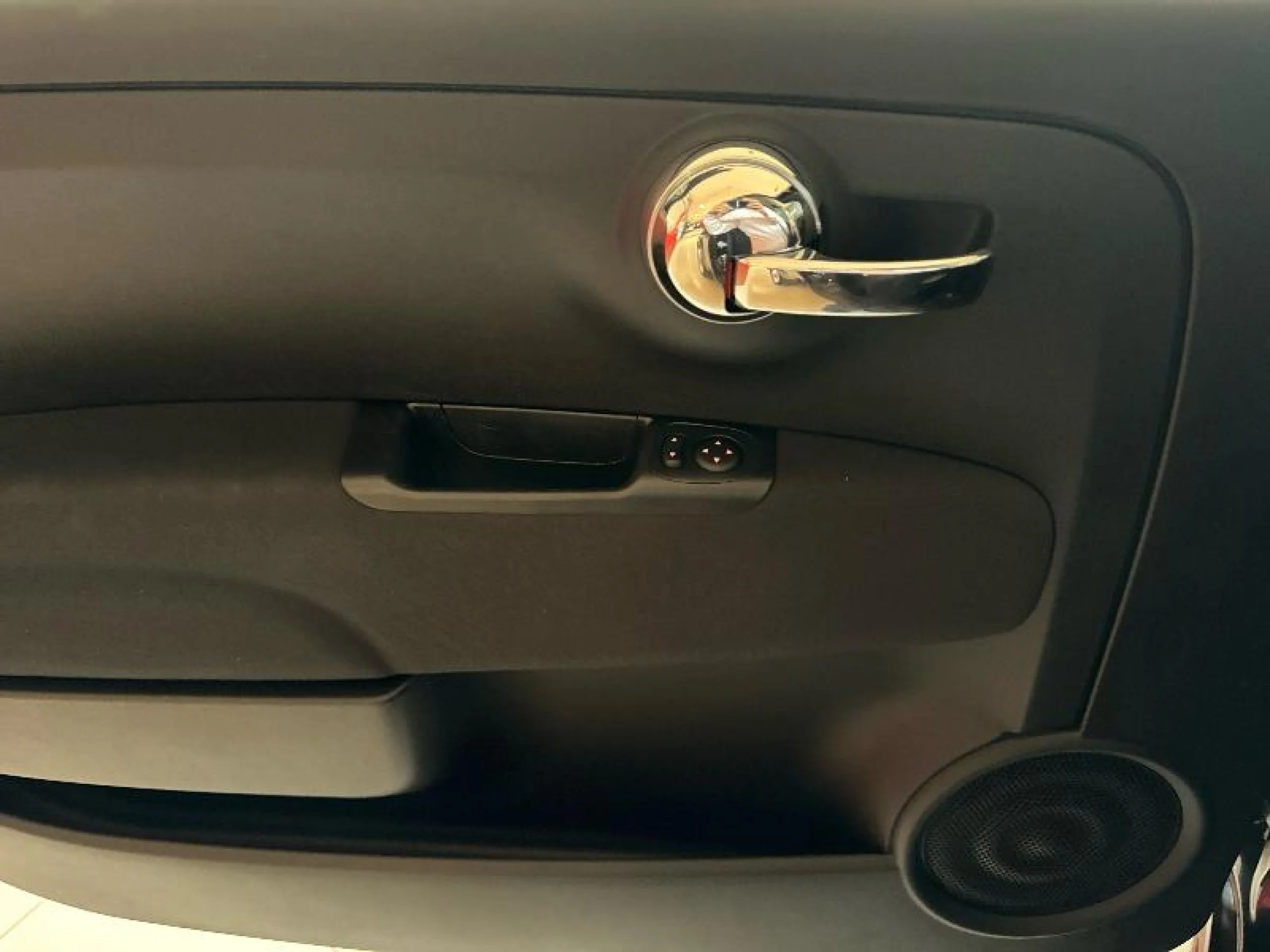 FIAT 500 LOUNGE 1.2 8V 51KW (69 CV) - Foto 19