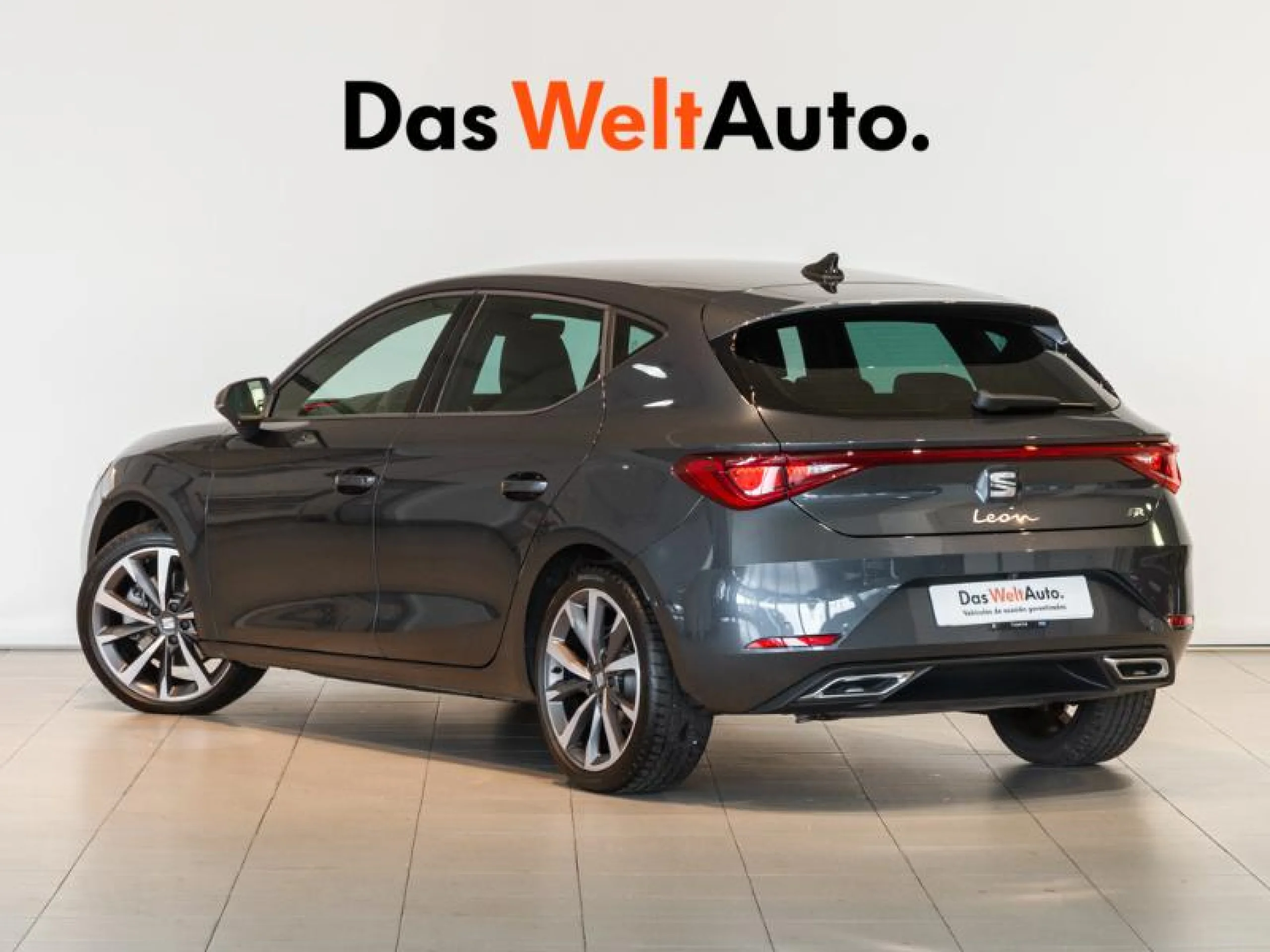 SEAT NUEVO LEON 1.5 TSI 96KW S - Foto 2