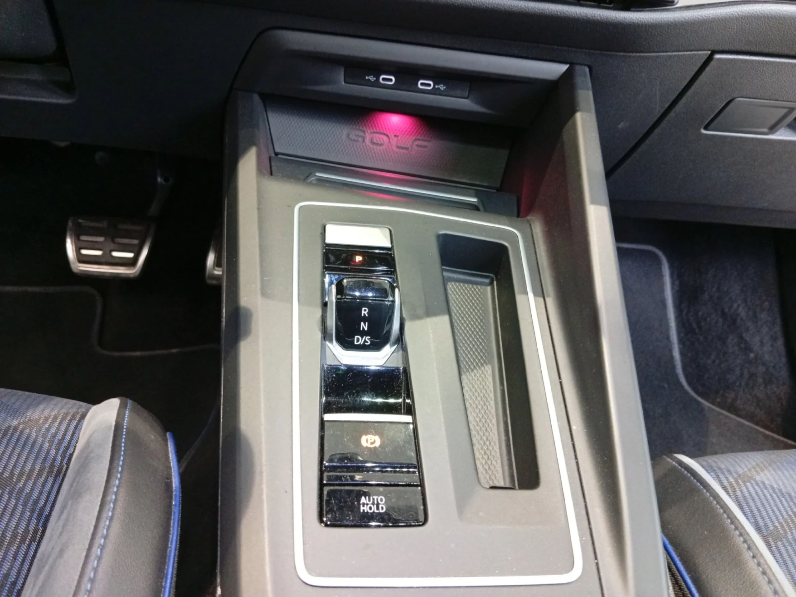 VOLKSWAGEN GOLF R 2.0 TSI 235KW (320CV) 4MOTION DSG - Foto 14