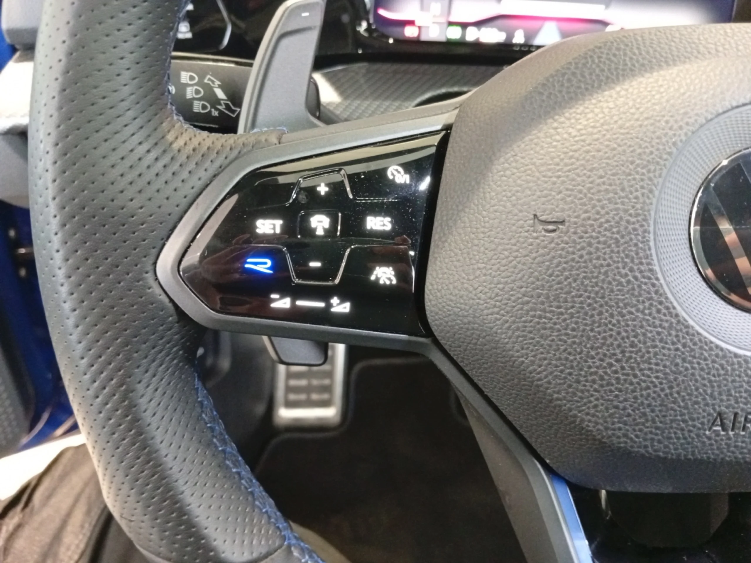 VOLKSWAGEN GOLF R 2.0 TSI 235KW (320CV) 4MOTION DSG - Foto 11