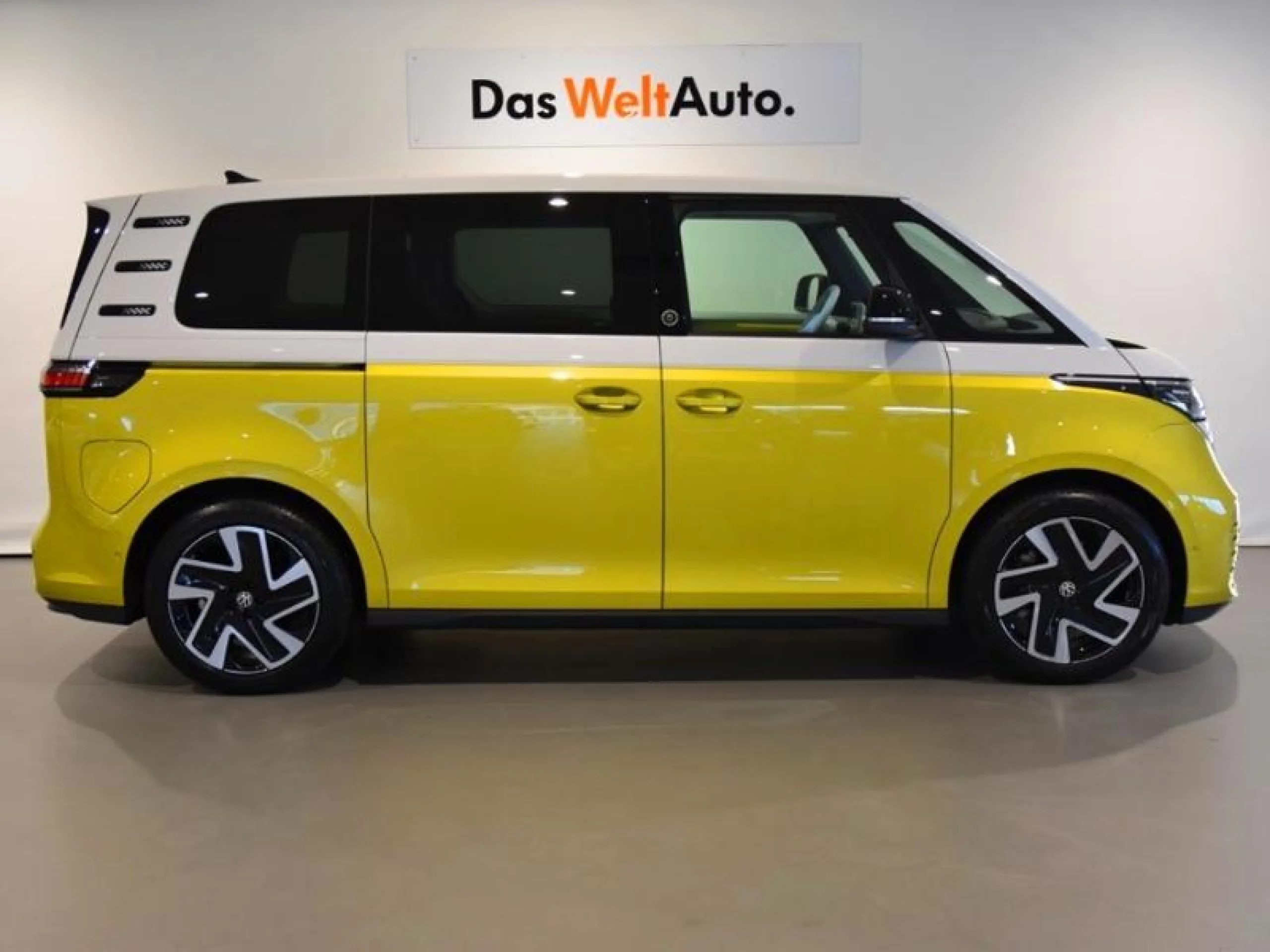 VW COMERCIALES ID. BUZZ ID. BUZZ  1ST EDITION 5 ASIENTOS BATALLA CORTA  150 KW (204 CV) 77 KWH AUT 1 VEL. - Foto 3
