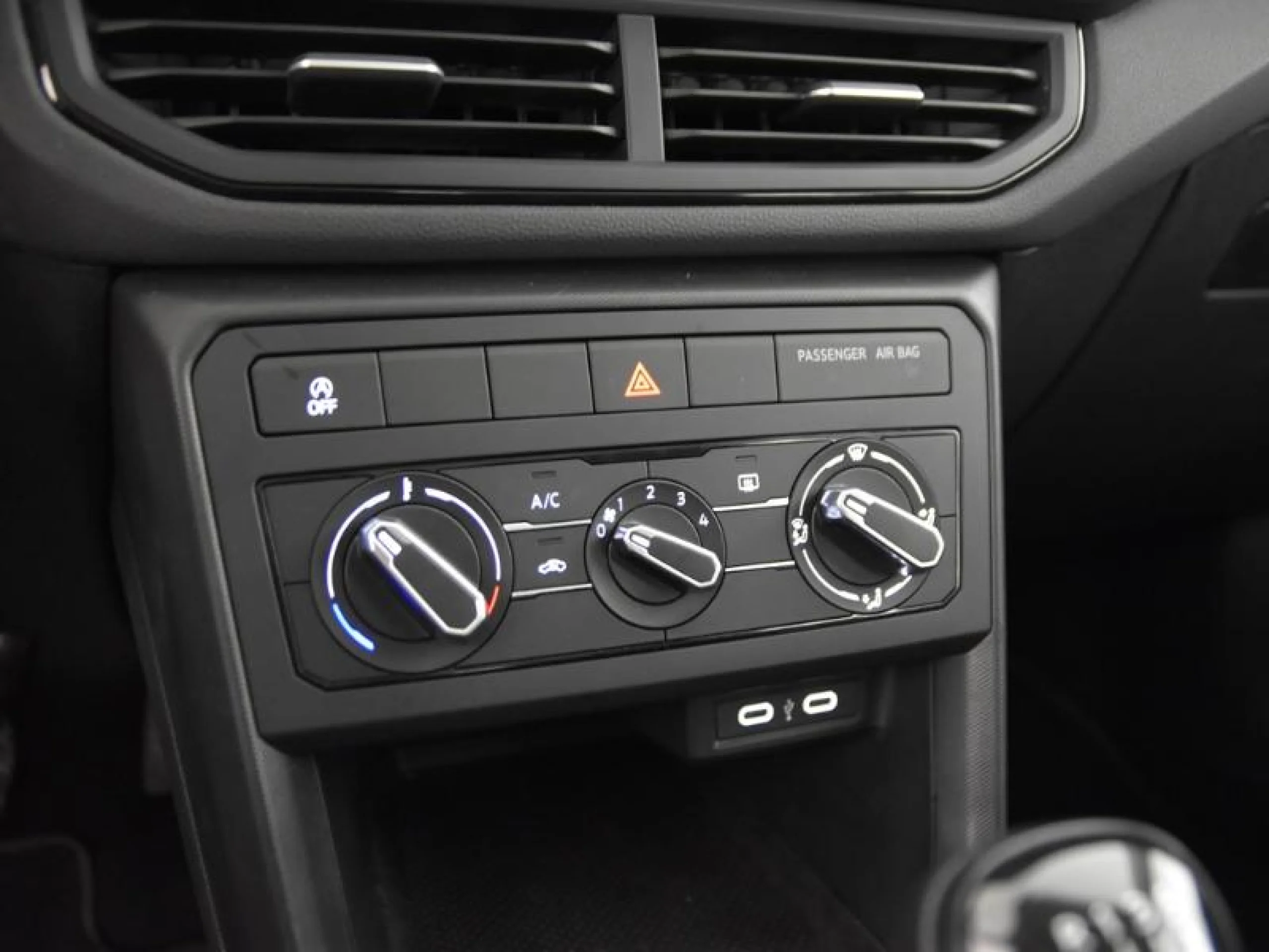 VOLKSWAGEN T CROSS T CROSS 1.0 TSI 70KW (95CV) - Foto 11