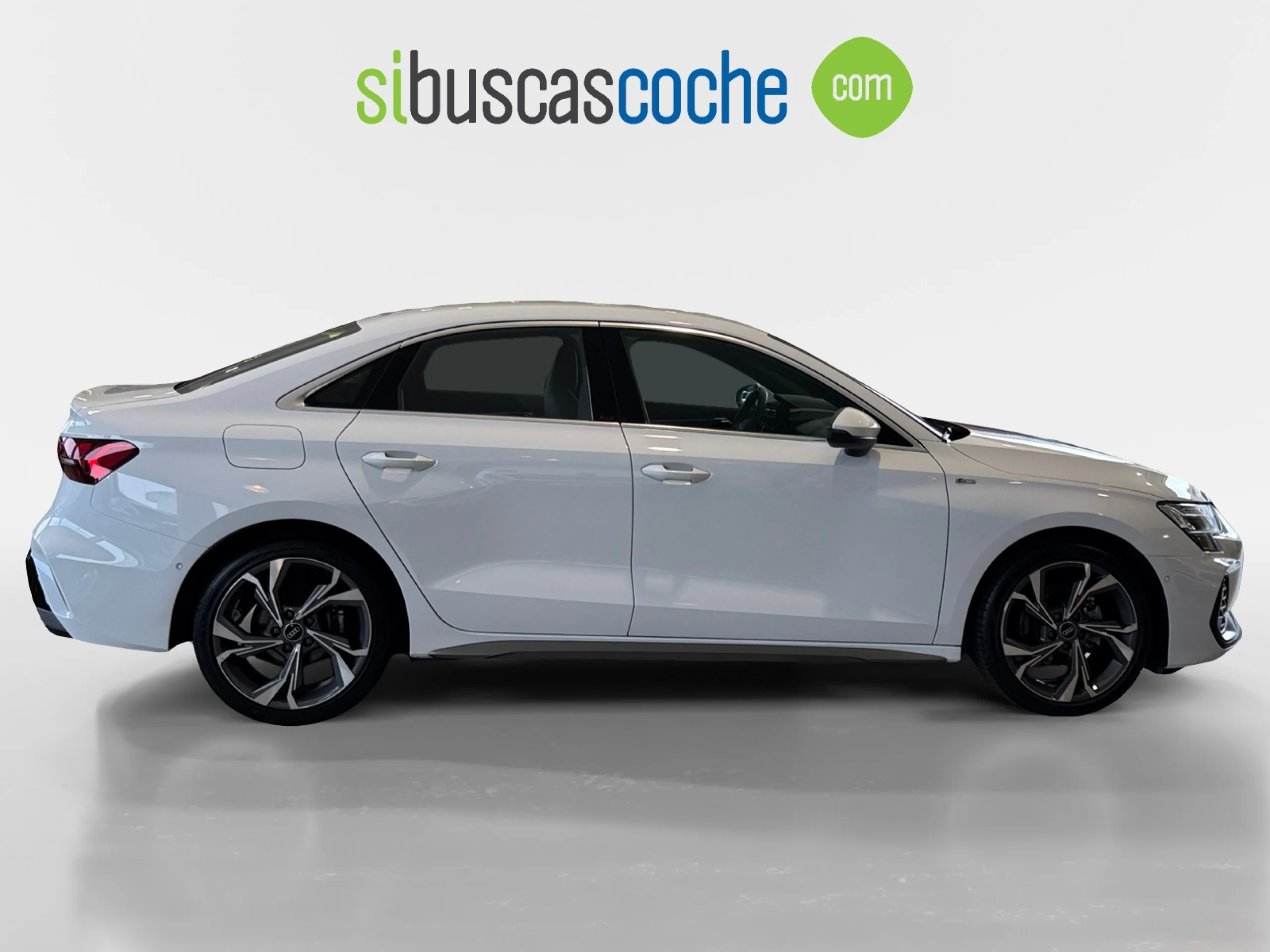 AUDI A3 SEDAN S LINE 35 TFSI 110KW S TRONIC - Foto 3