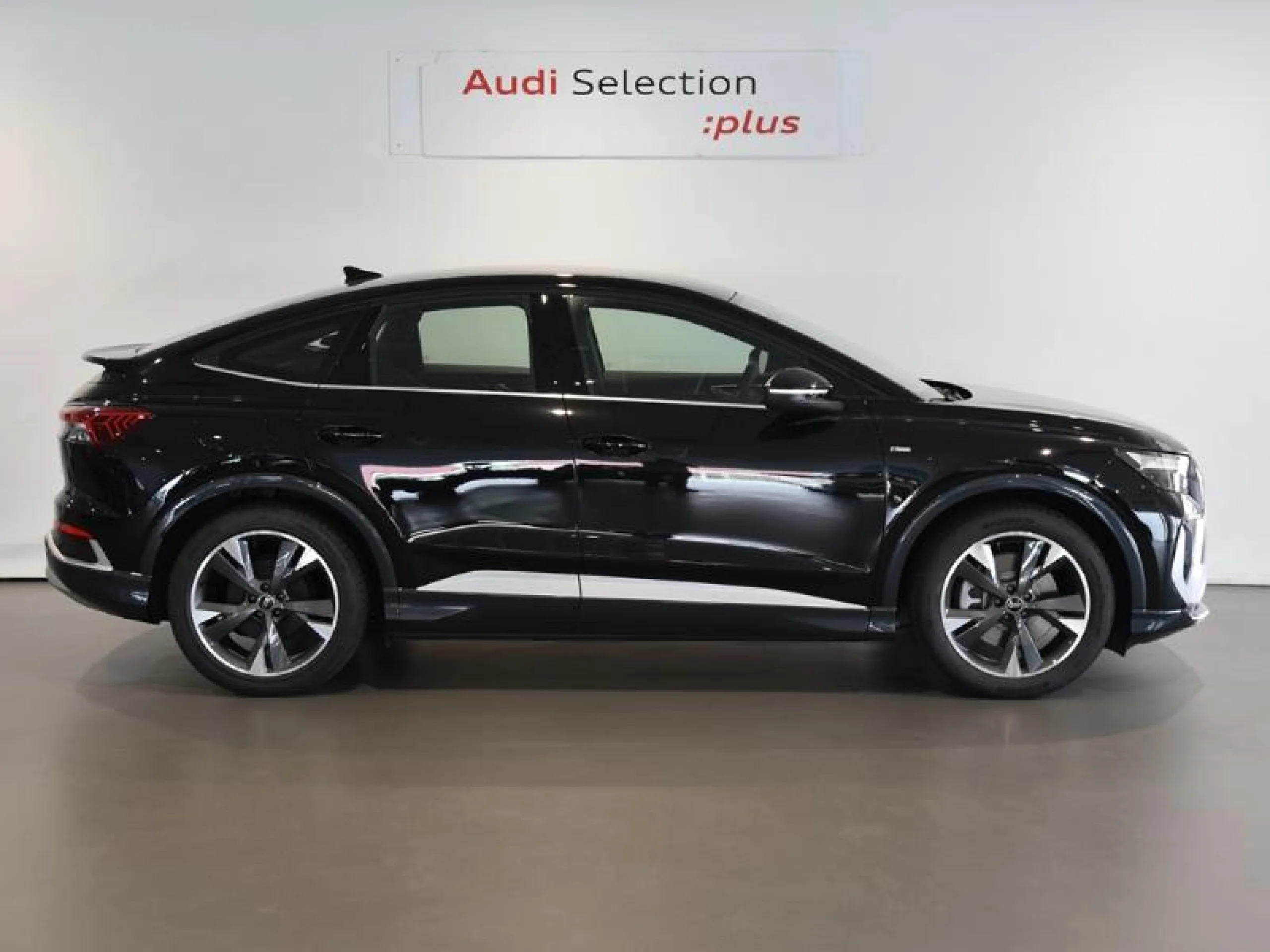 AUDI Q4 SPORTBACK E TRON S LINE 45 E TRON 220KW 82KWH - Foto 3