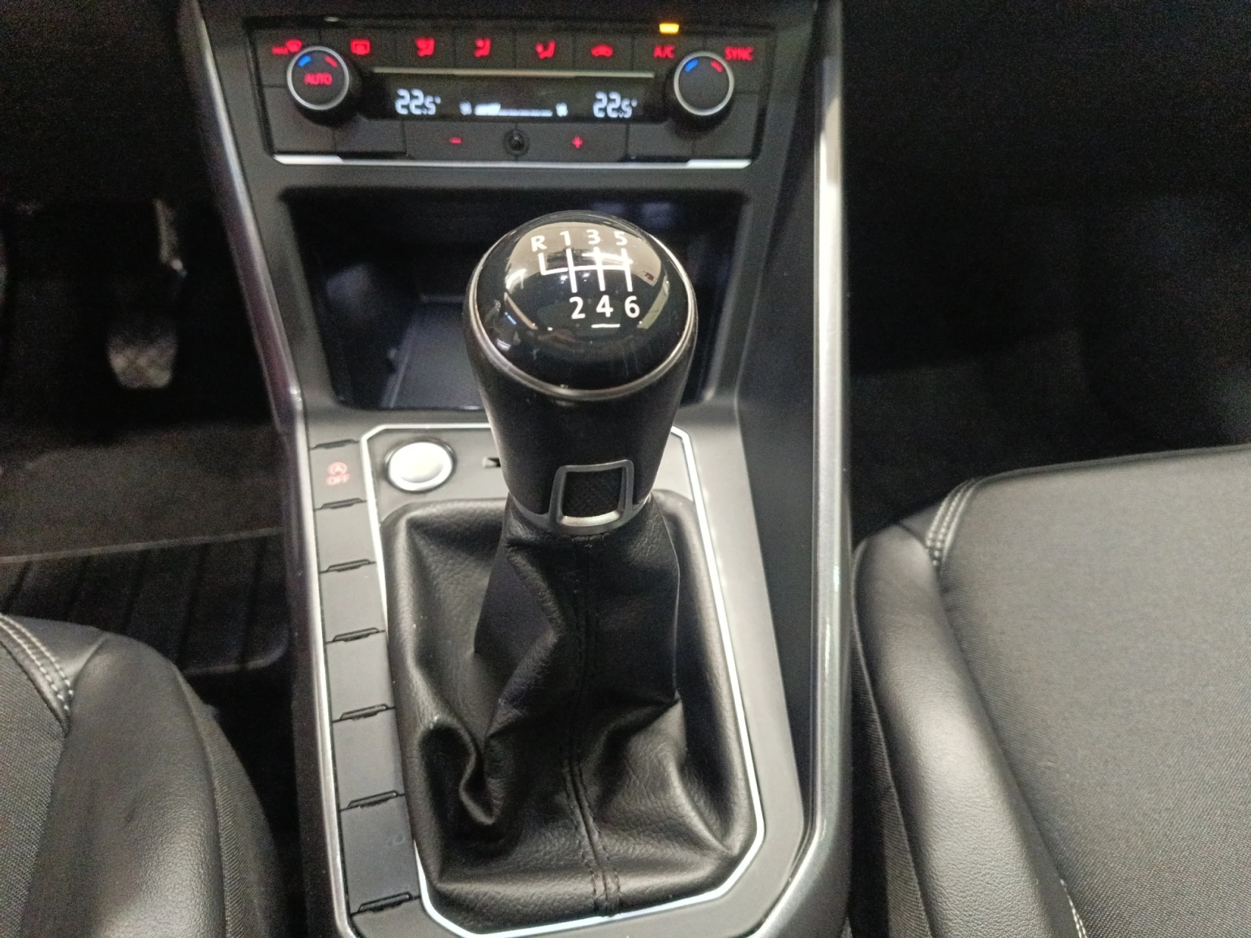 VOLKSWAGEN POLO R LINE 1.0 TSI 81KW (110CV) - Foto 16
