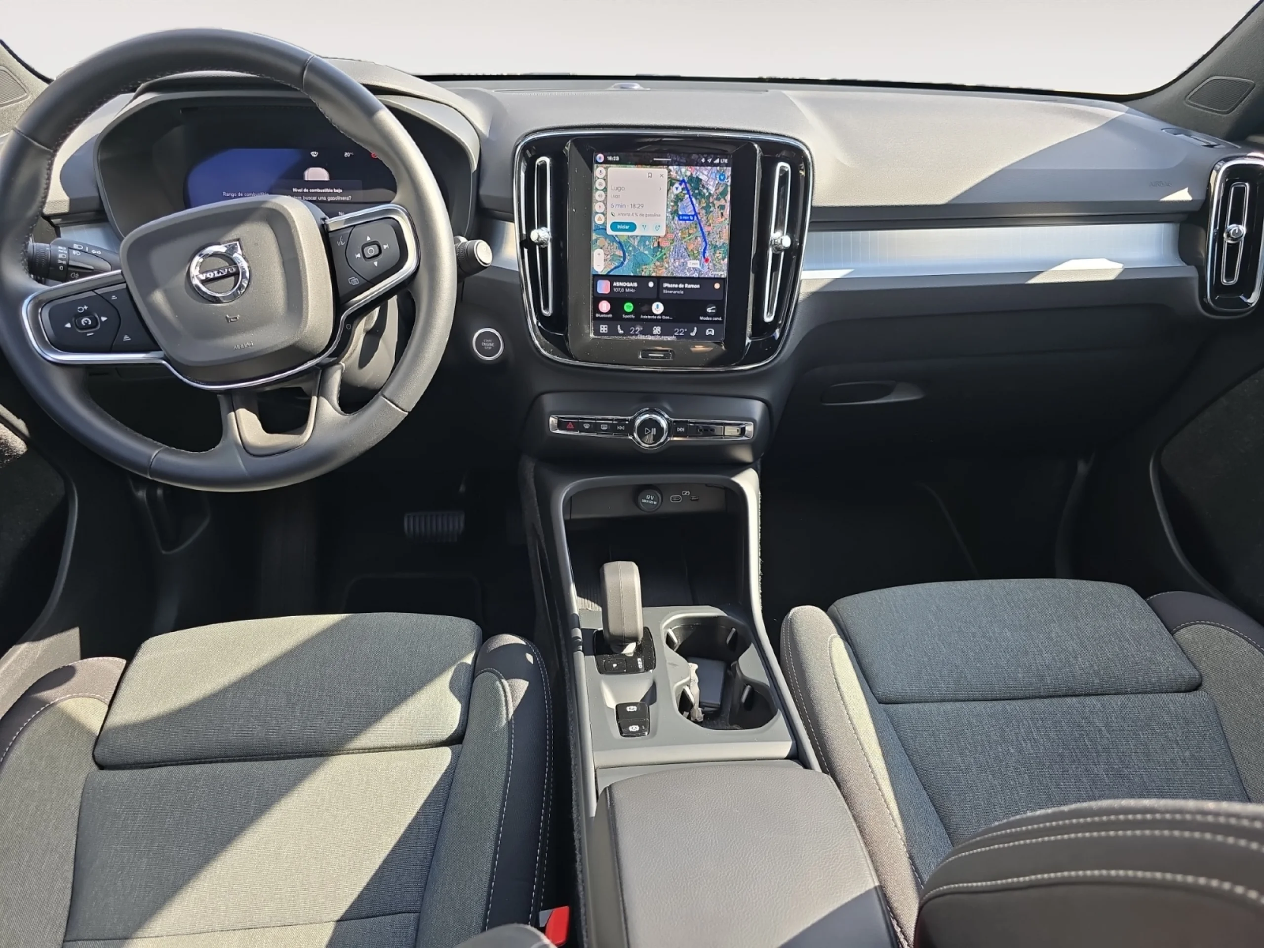 VOLVO XC40 2.0 B3 G CORE AUTO - Foto 4