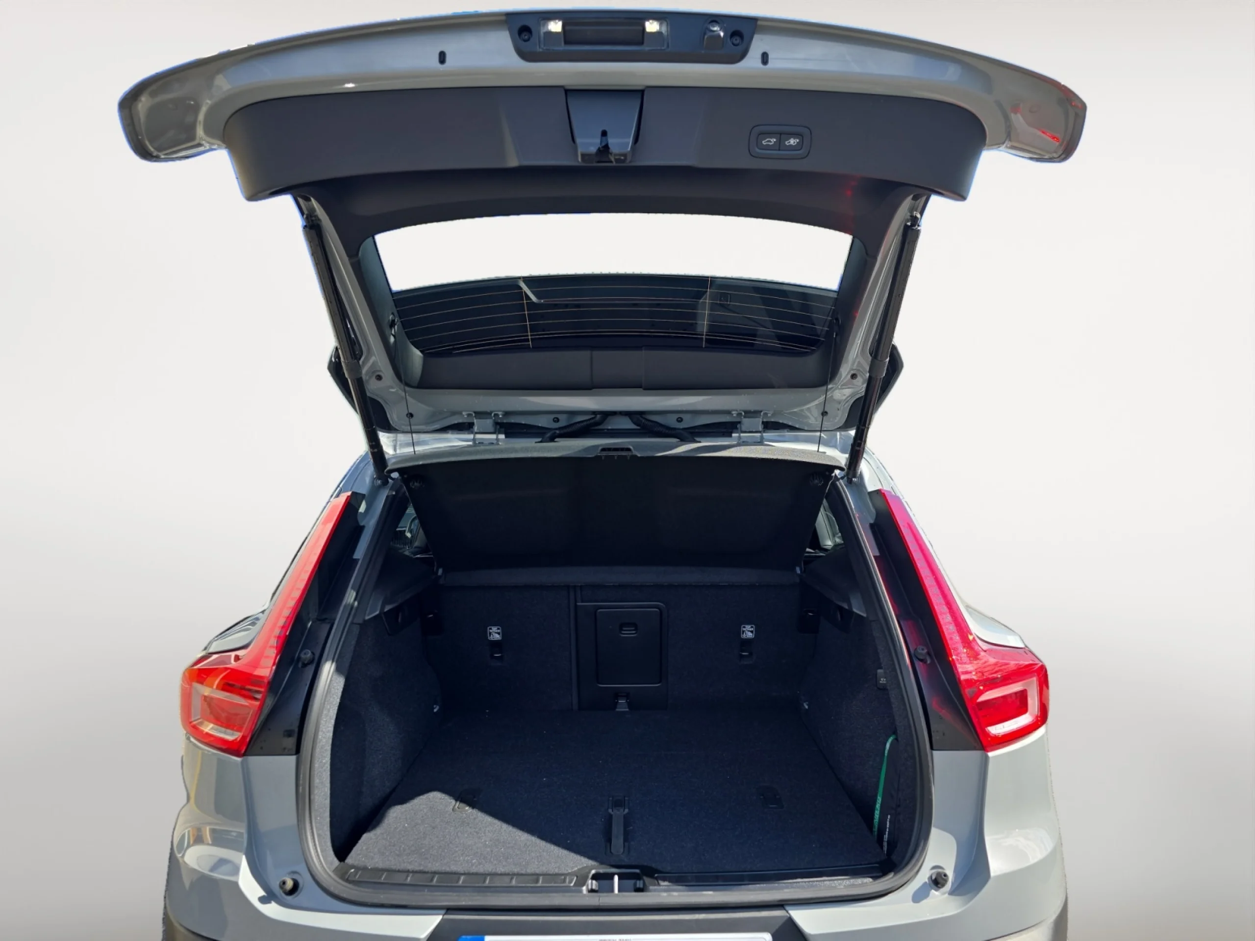 VOLVO XC40 2.0 B3 G CORE AUTO - Foto 8