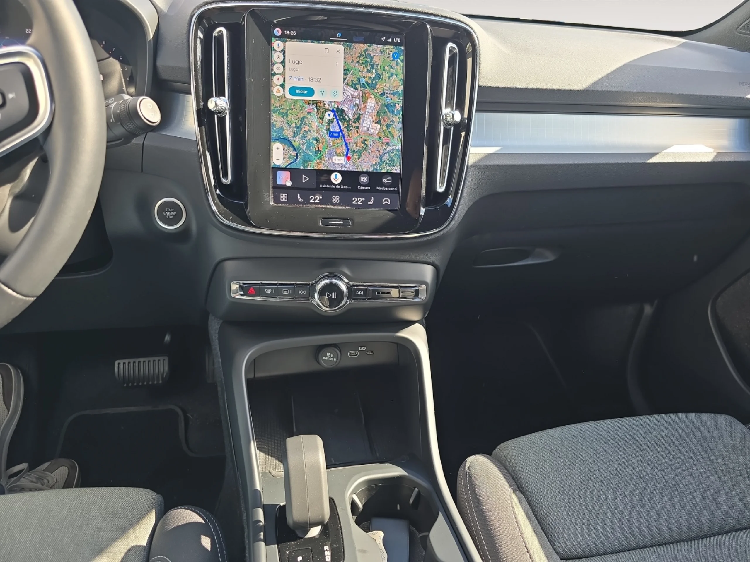 VOLVO XC40 2.0 B3 G CORE AUTO - Foto 11
