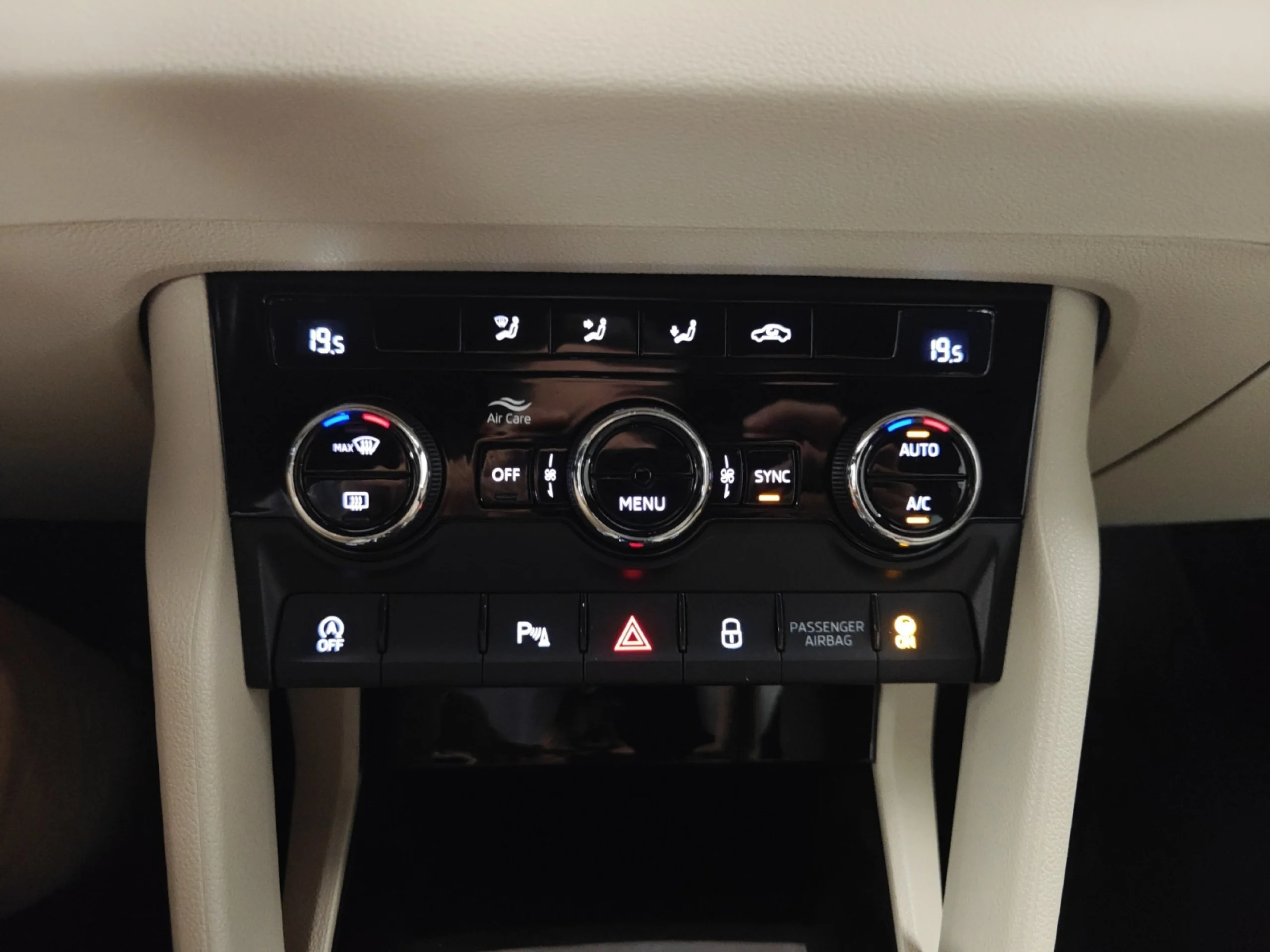 SKODA KAROQ 1.5 TSI 110KW (150CV) DSG ACT STYLE - Foto 18