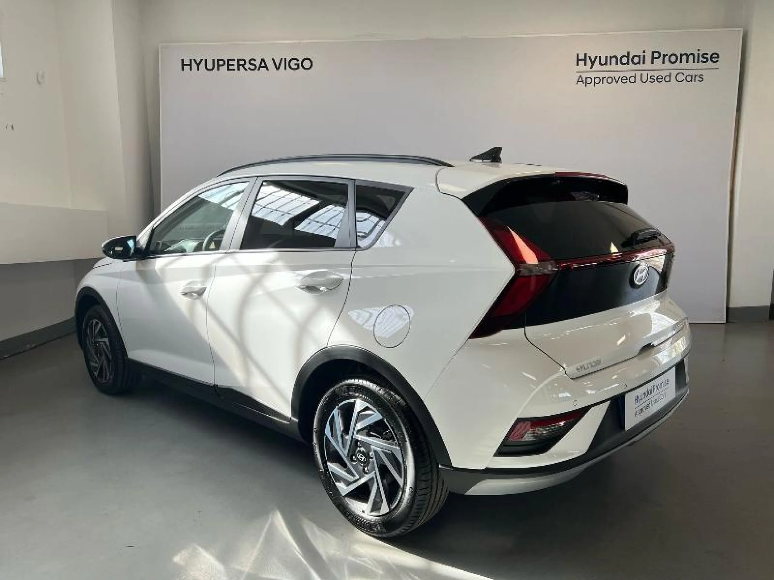 HYUNDAI BAYON 1.0 TGDI 74KW (100CV) 48V MAXX DCT - Foto 5