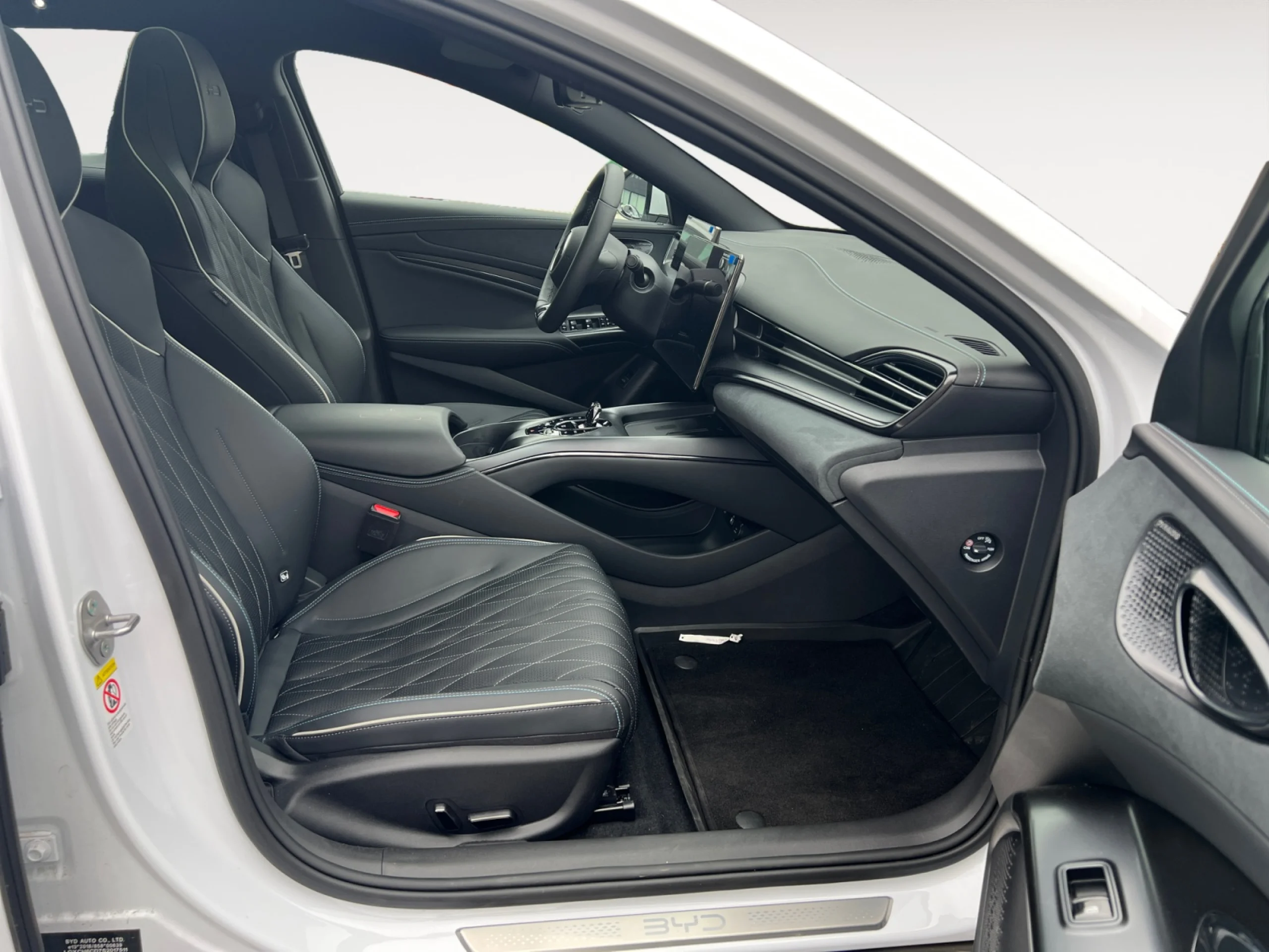 BYD SEAL DESIGN RWD - Foto 5