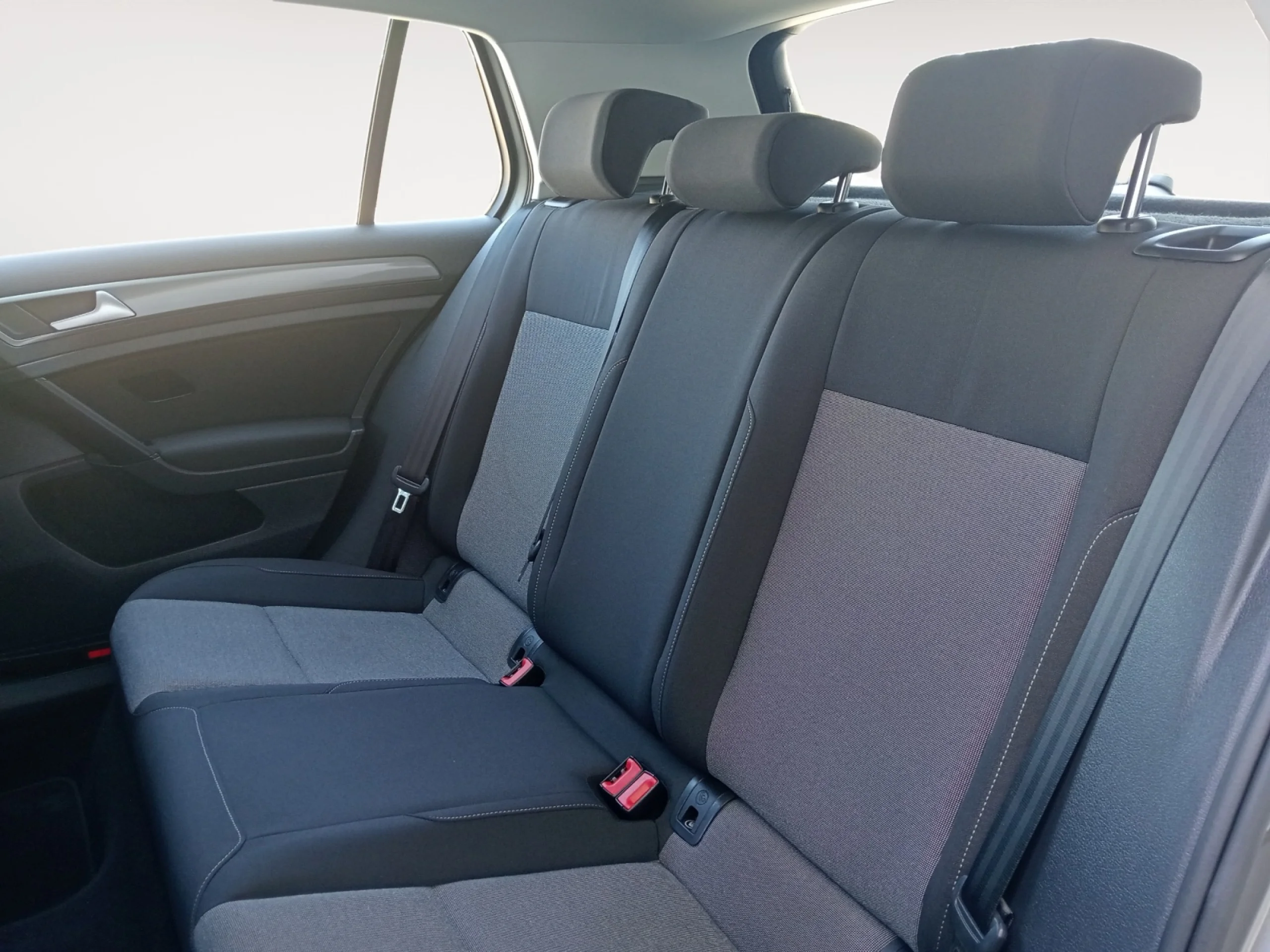 VOLKSWAGEN GOLF EDITION 1.6 TDI - Foto 6
