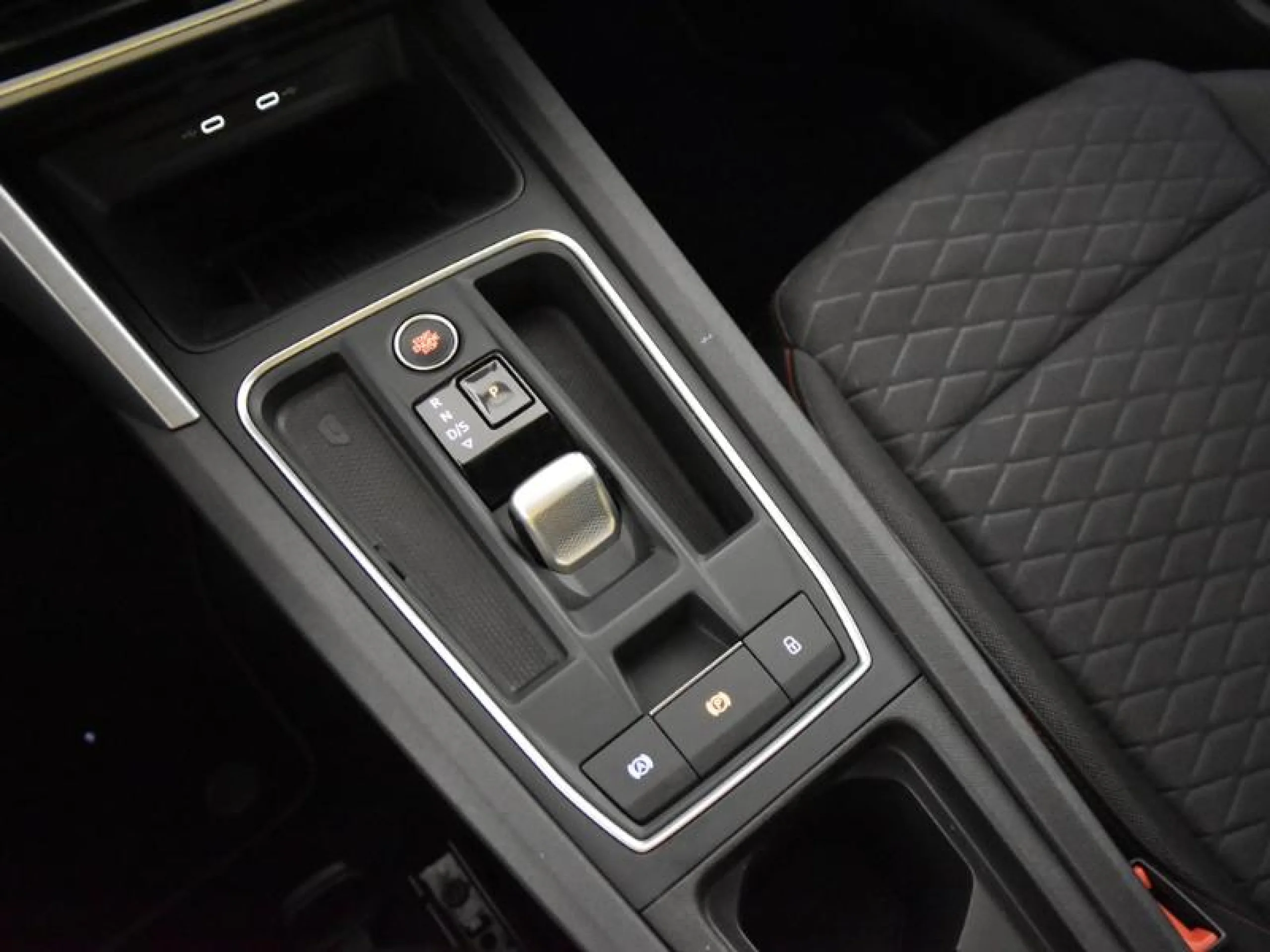 SEAT LEON 1.4 E HYBRID DSG 6 S&S FR - Foto 11