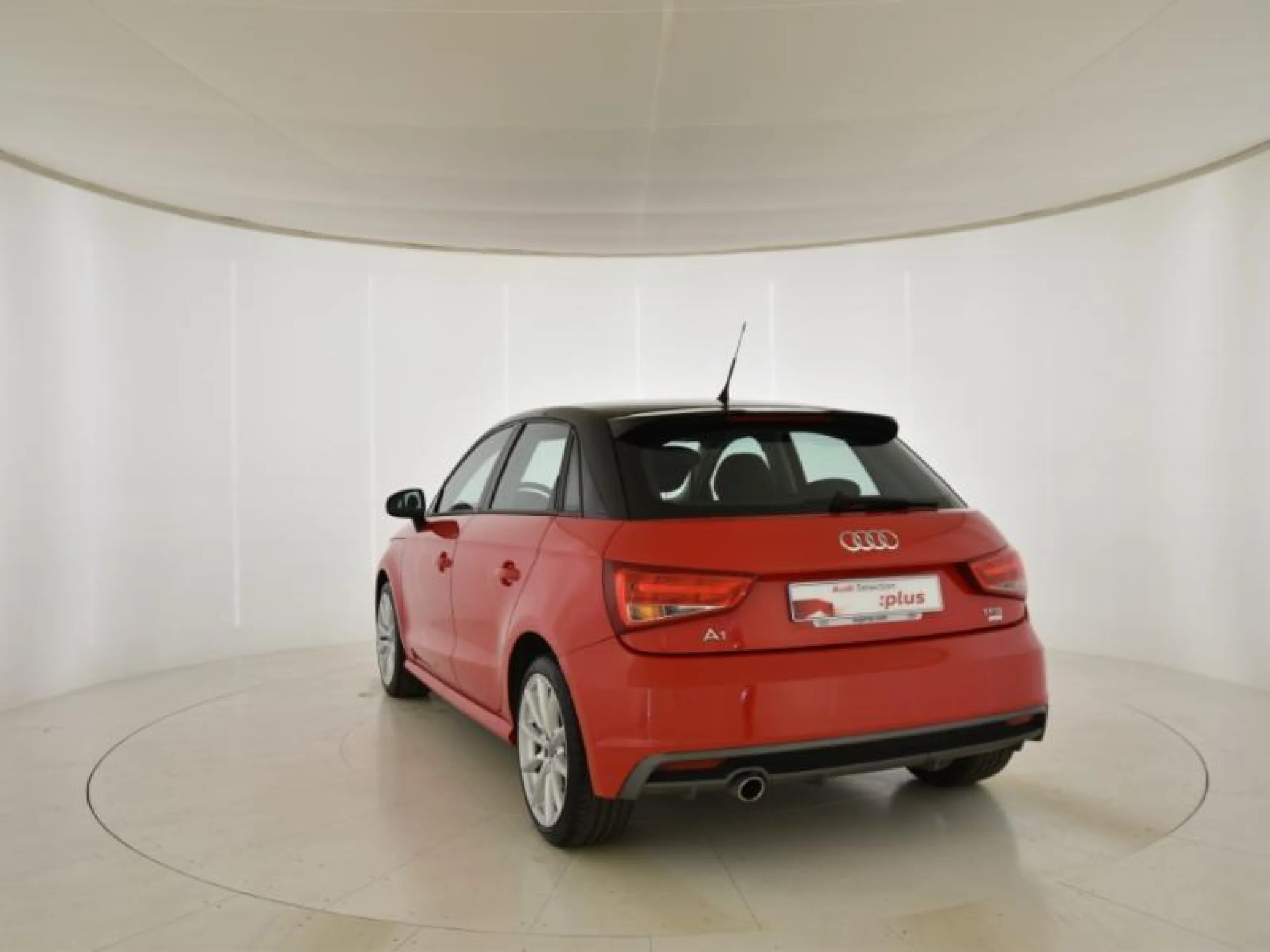 AUDI A1 ADRENALIN 1.0 TFSI 70KW (95CV) SPORTBACK - Foto 2