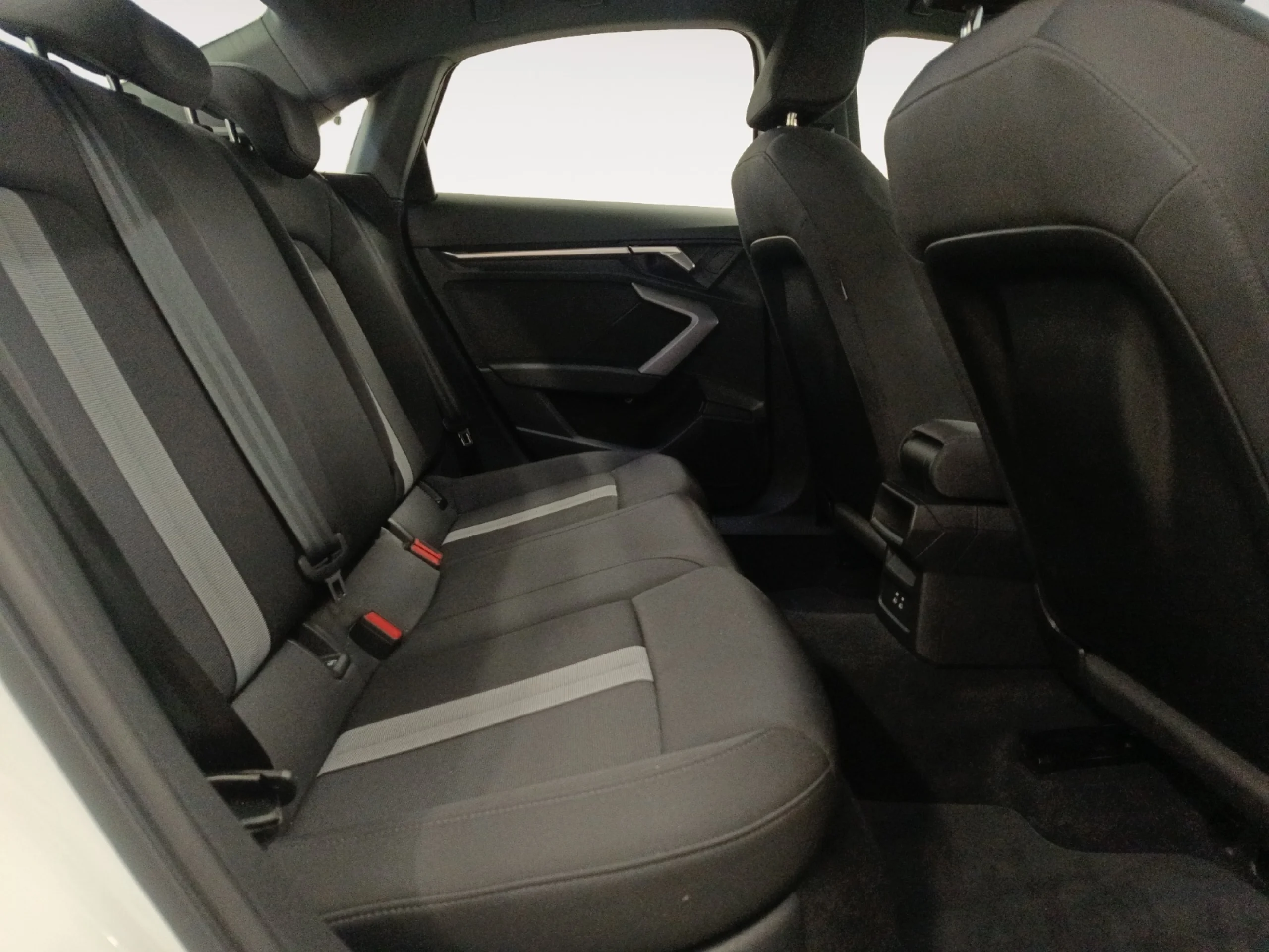 AUDI A3 SPORTBACK S LINE 30 TFSI 81KW S TRONIC - Foto 6
