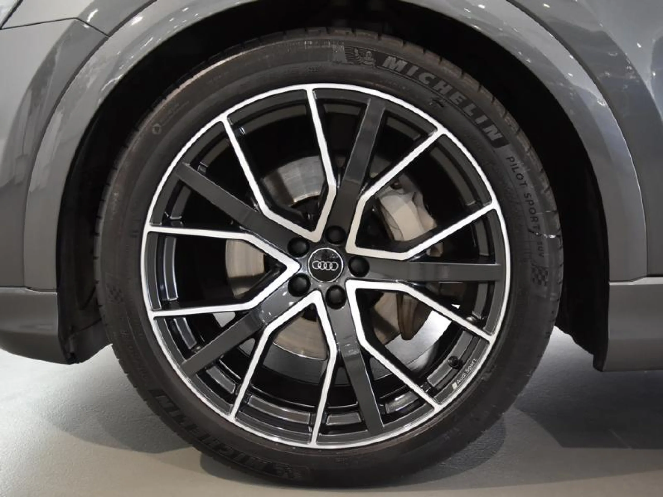 AUDI Q8 50 TDI 210KW (286CV) QUATTRO TIPTRONIC - Foto 8