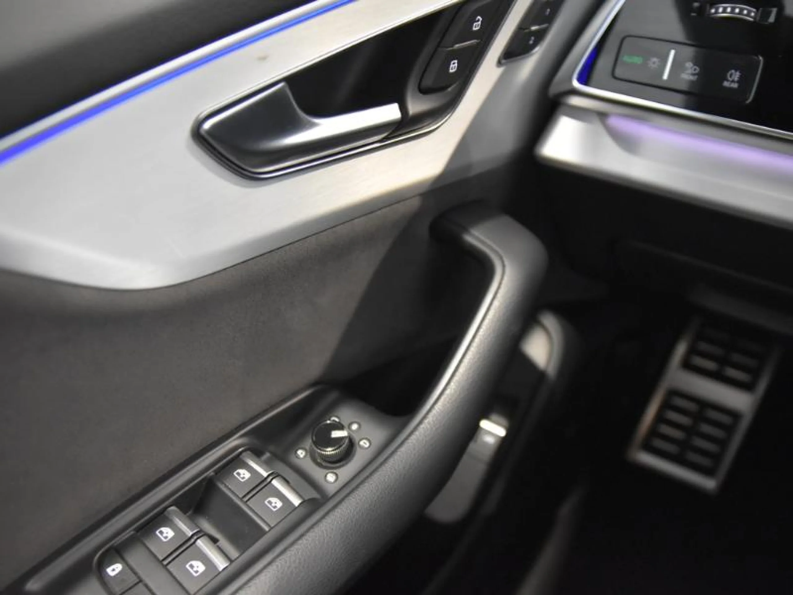 AUDI Q8 50 TDI 210KW (286CV) QUATTRO TIPTRONIC - Foto 22