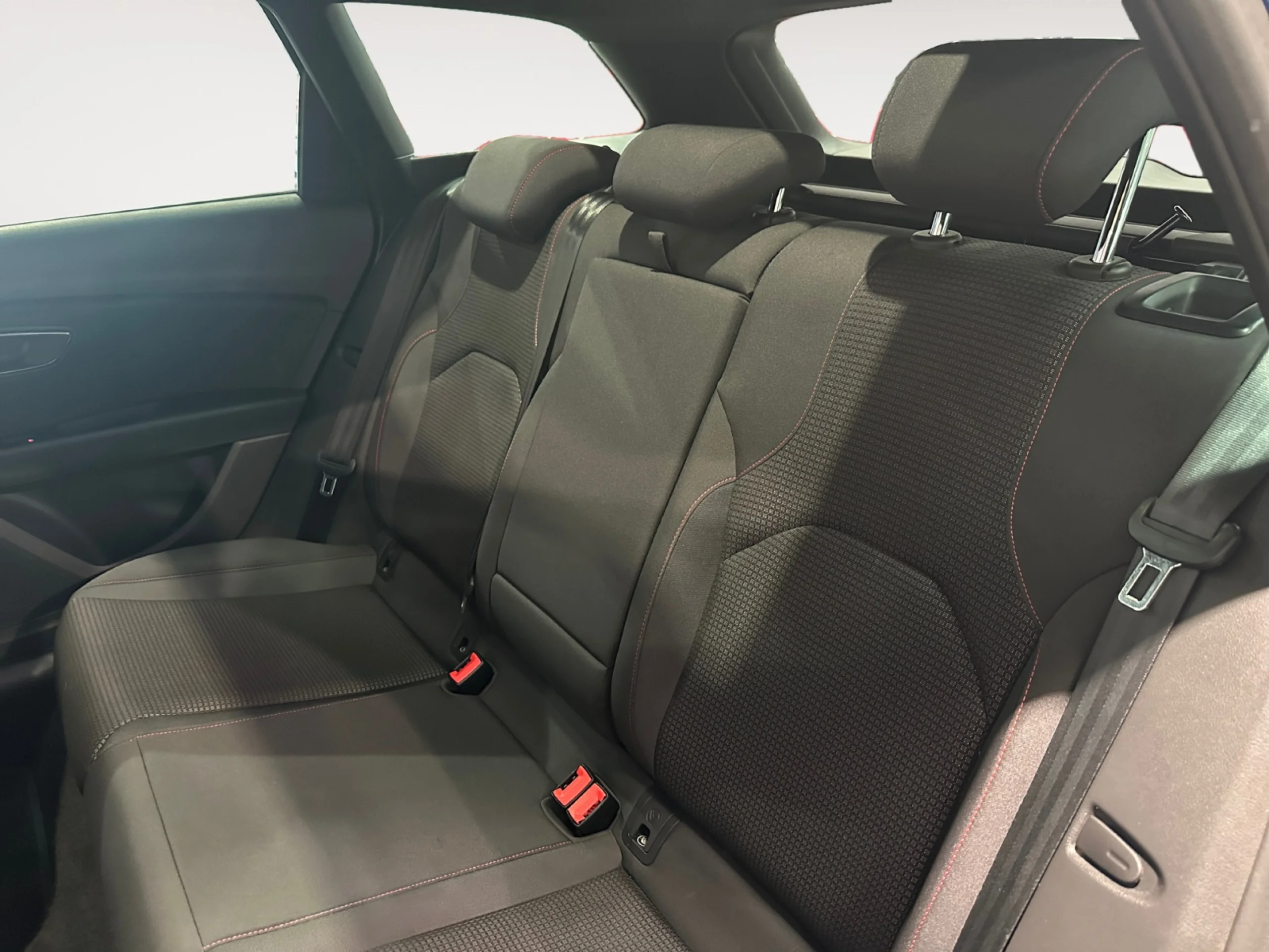 SEAT LEON ST 2.0 TDI 110KW DSG 7 ST&SP FR ED PLUS - Foto 6