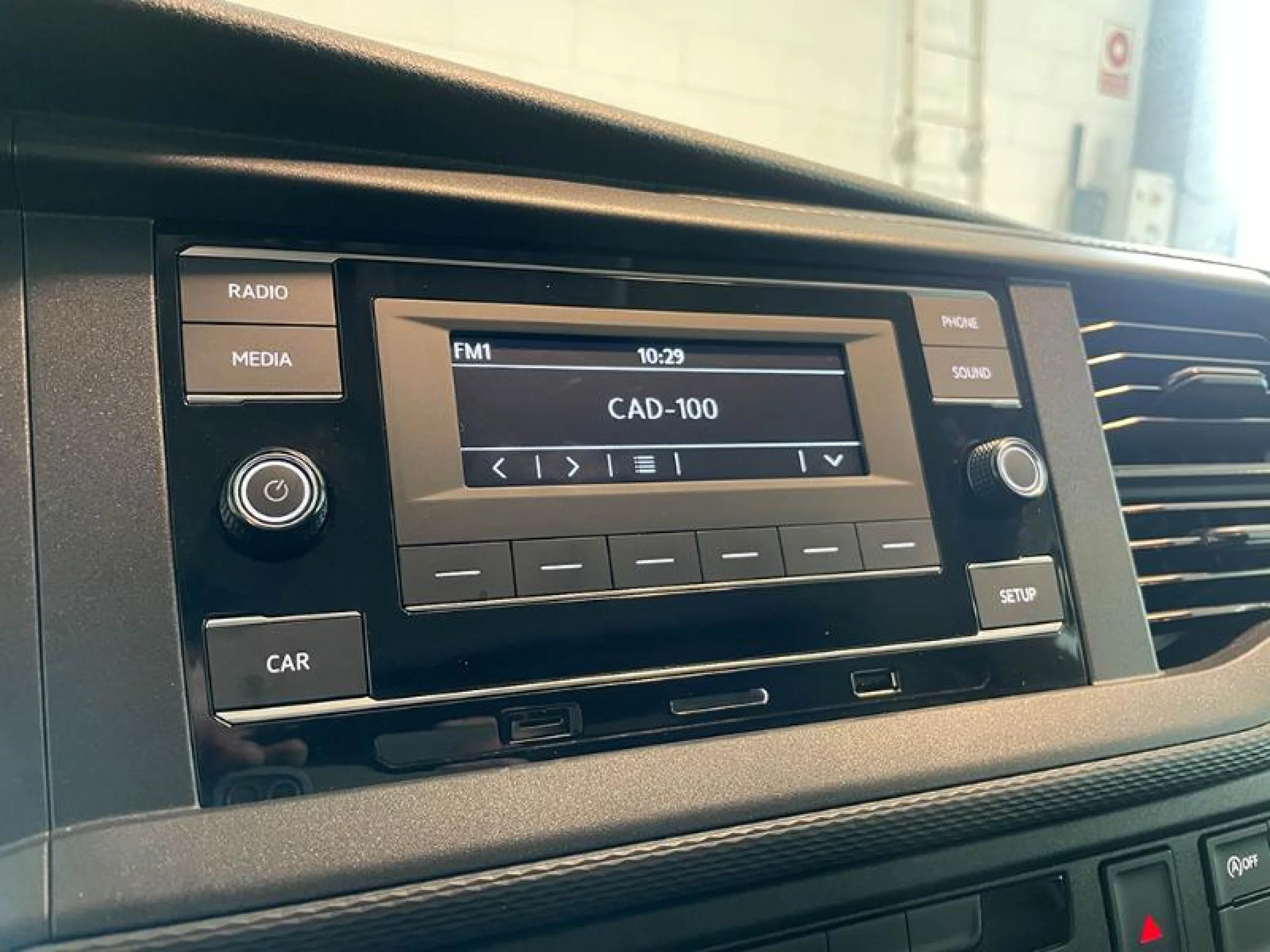 VW COMERCIALES Transporter TRANSPORTER 6.1  FURG N MRW V2 BATALLA CORTA 2.0 TDI 81 KW (110 CV) 5 VEL. 2.800 - Foto 9