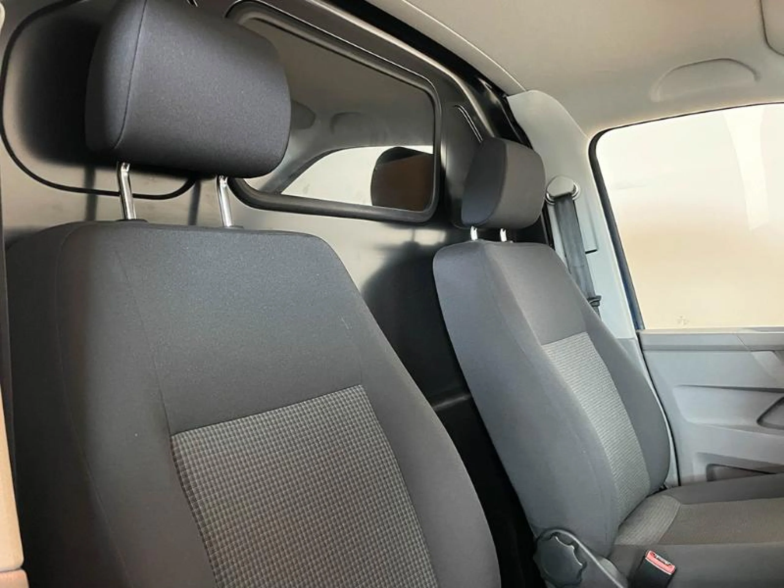 VW COMERCIALES Transporter TRANSPORTER 6.1  FURG N MRW V2 BATALLA CORTA 2.0 TDI 81 KW (110 CV) 5 VEL. 2.800 - Foto 10