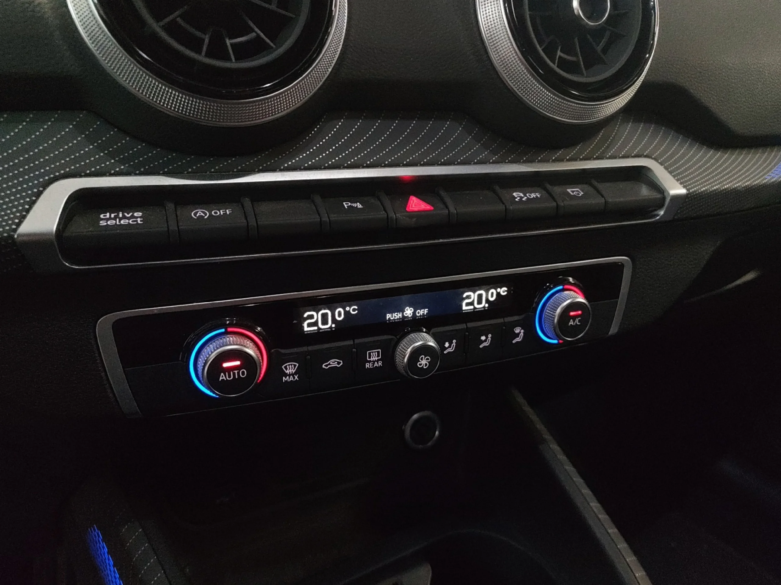 AUDI Q2 S LINE 30 TDI 85KW (116CV) S TRONIC - Foto 8