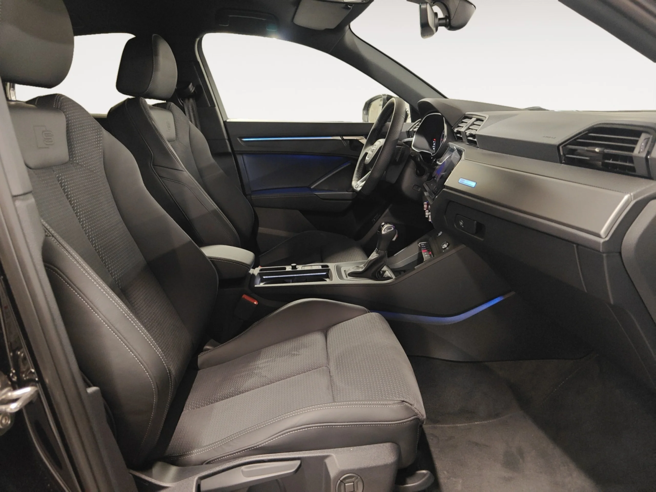 AUDI Q3 SPORTBACK 35 TDI 110KW (150CV) S TRONIC BLACK LIM. - Foto 5