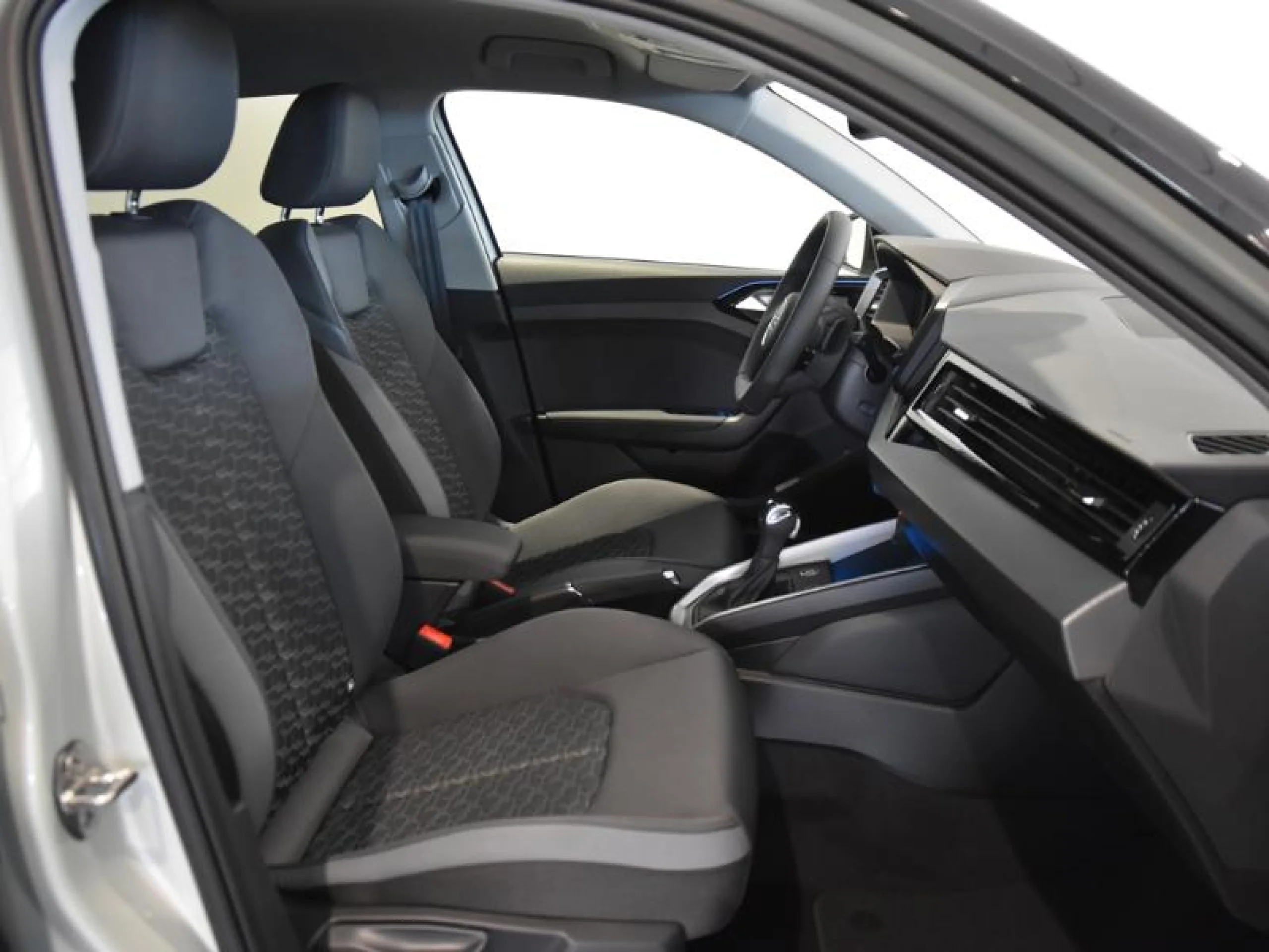 AUDI A1 SPORTBACK ADRENAL BLACK 30TFSI 85KW S TR - Foto 6