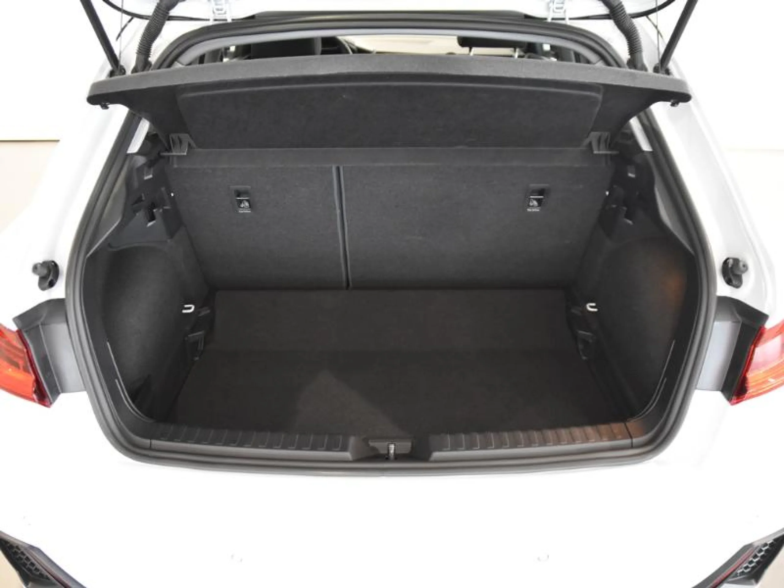 AUDI A1 SPORTBACK ADRENAL BLACK 30TFSI 85KW S TR - Foto 7