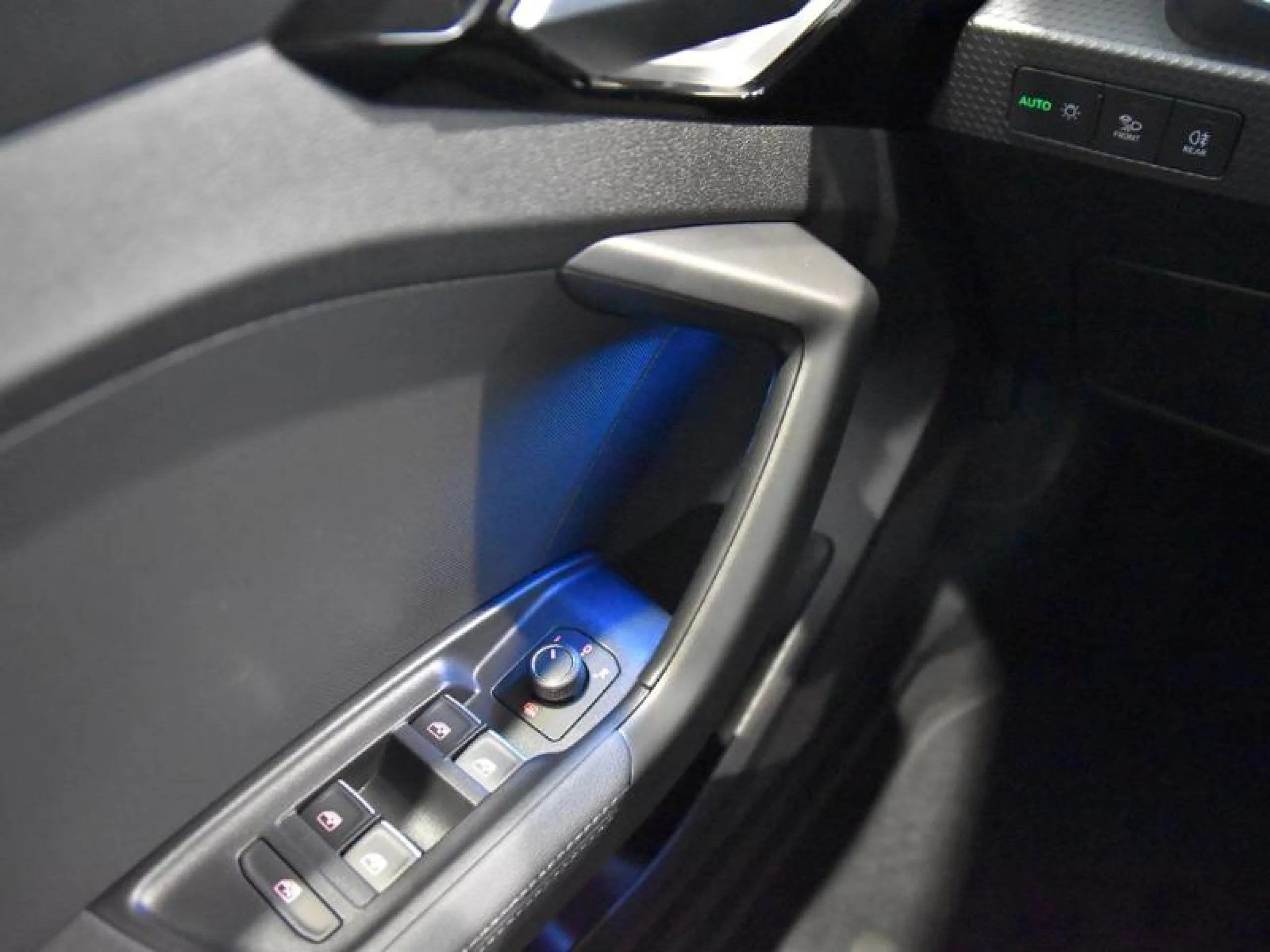 AUDI A1 SPORTBACK ADRENAL BLACK 30TFSI 85KW S TR - Foto 16