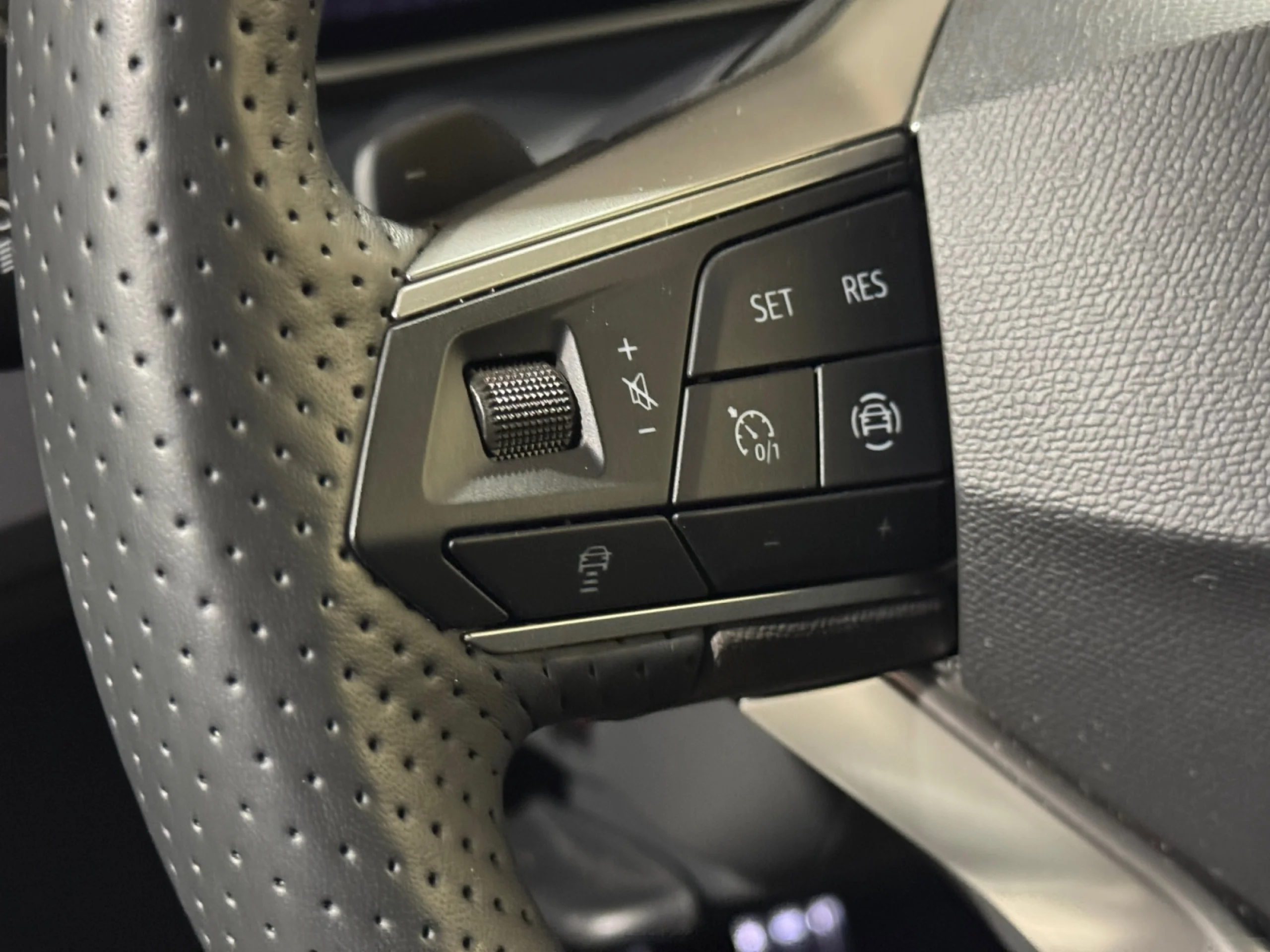 SEAT ATECA 1.5 TSI 110KW DSG FR SPECIAL EDITION - Foto 11