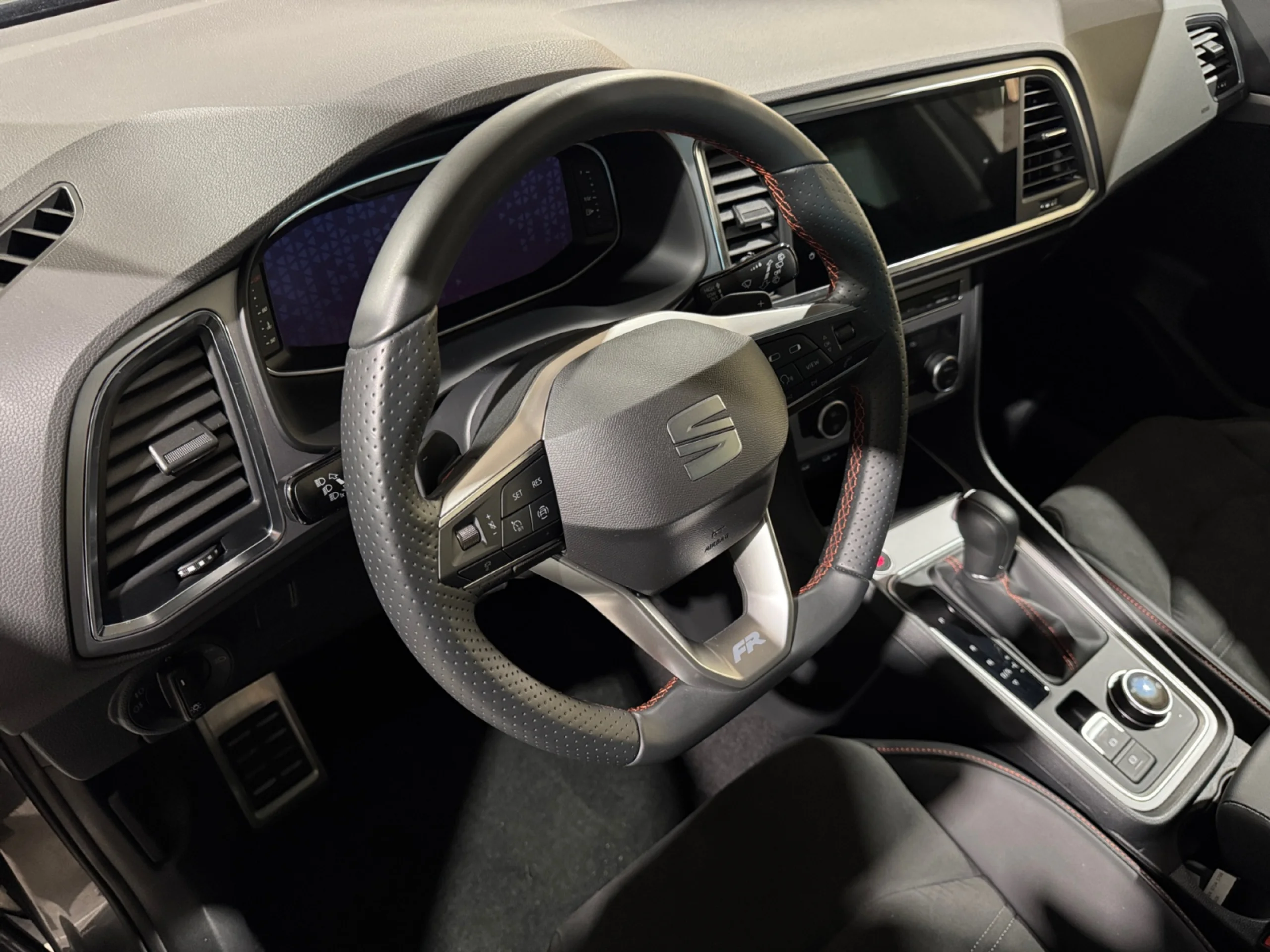 SEAT ATECA 1.5 TSI 110KW DSG FR SPECIAL EDITION - Foto 13