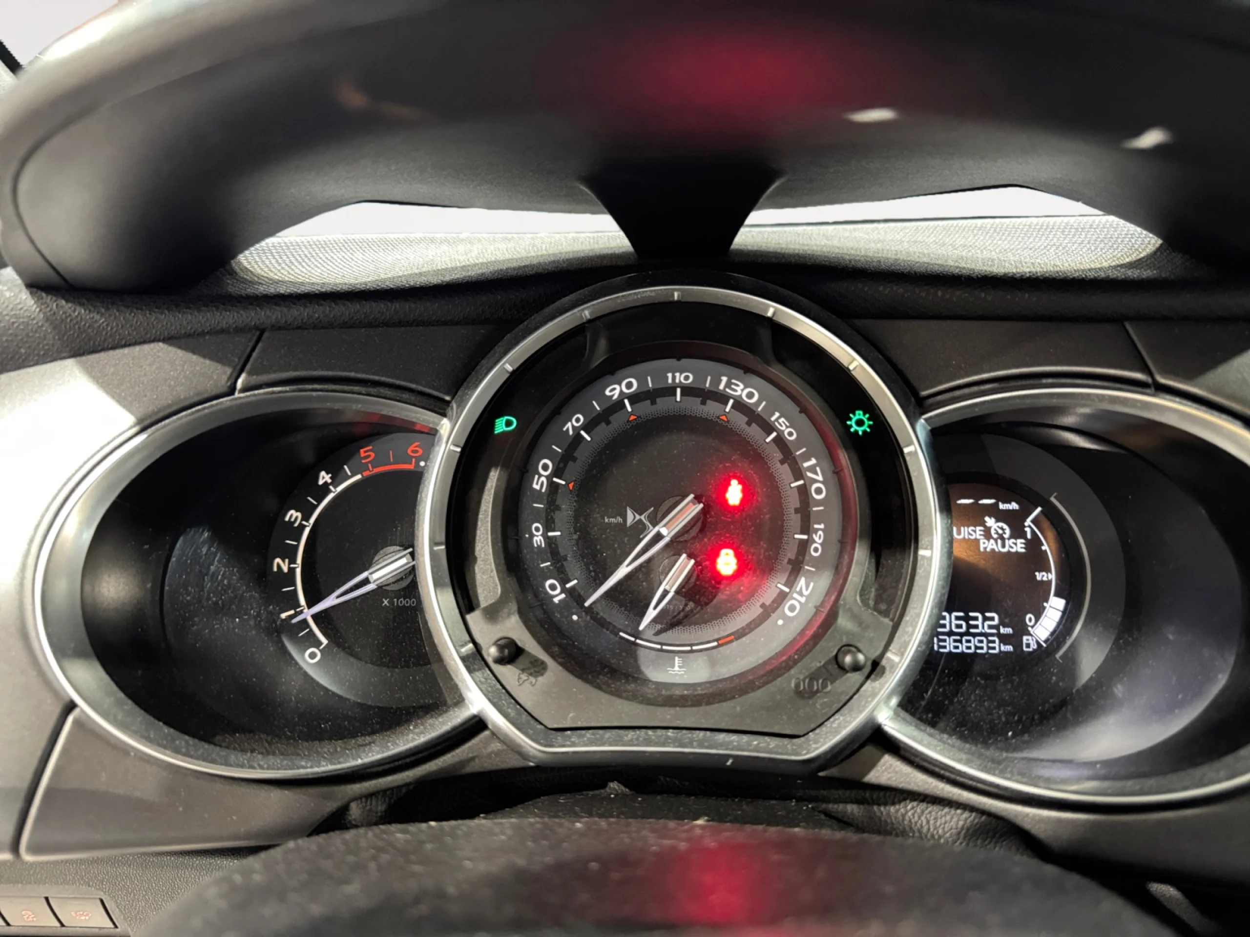 DS DS 3 BLUEHDI 120 TECHNO STYLE - Foto 19