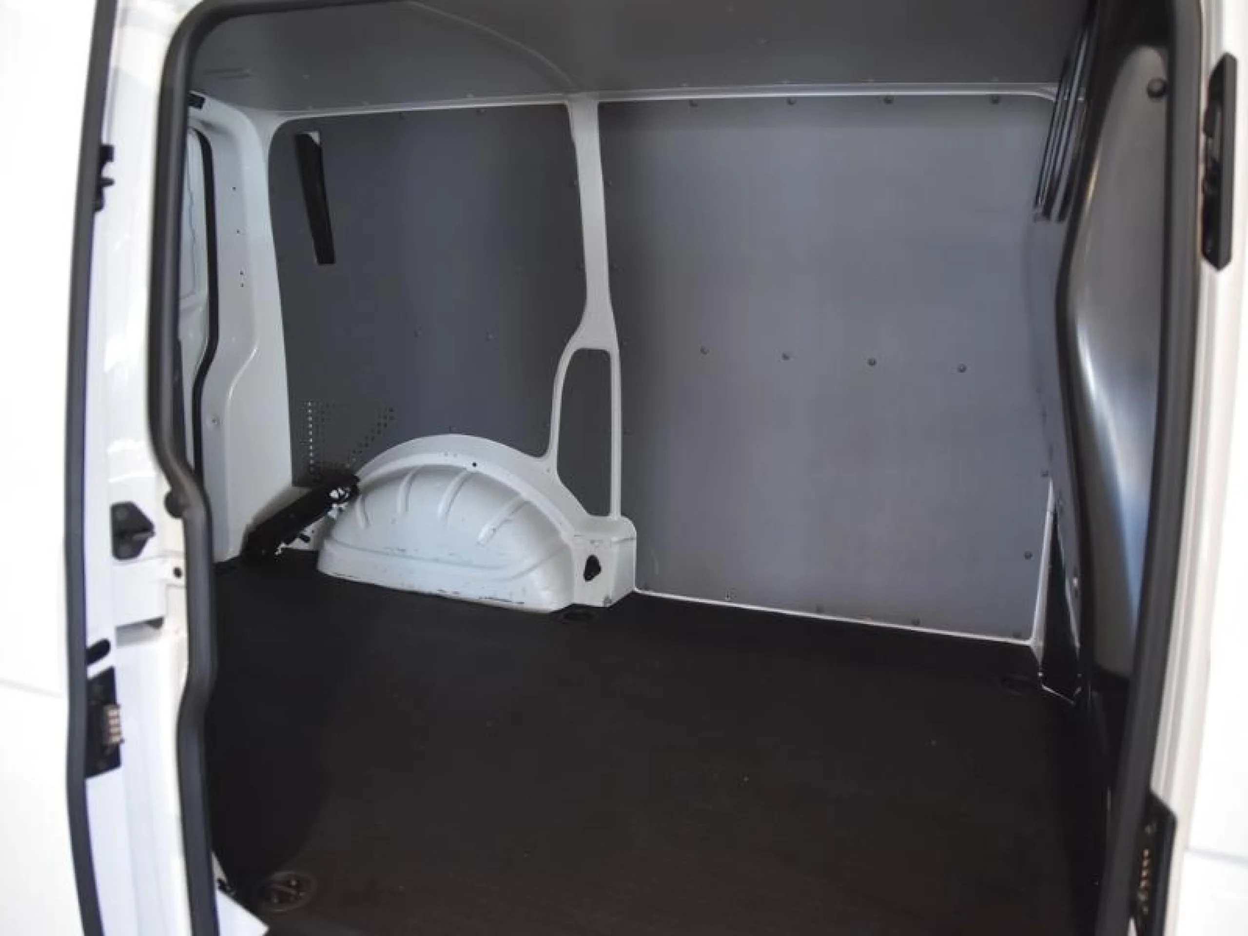 VOLKSWAGEN TRANSPORTER FURGON 2.0 TDI 110CV - Foto 6