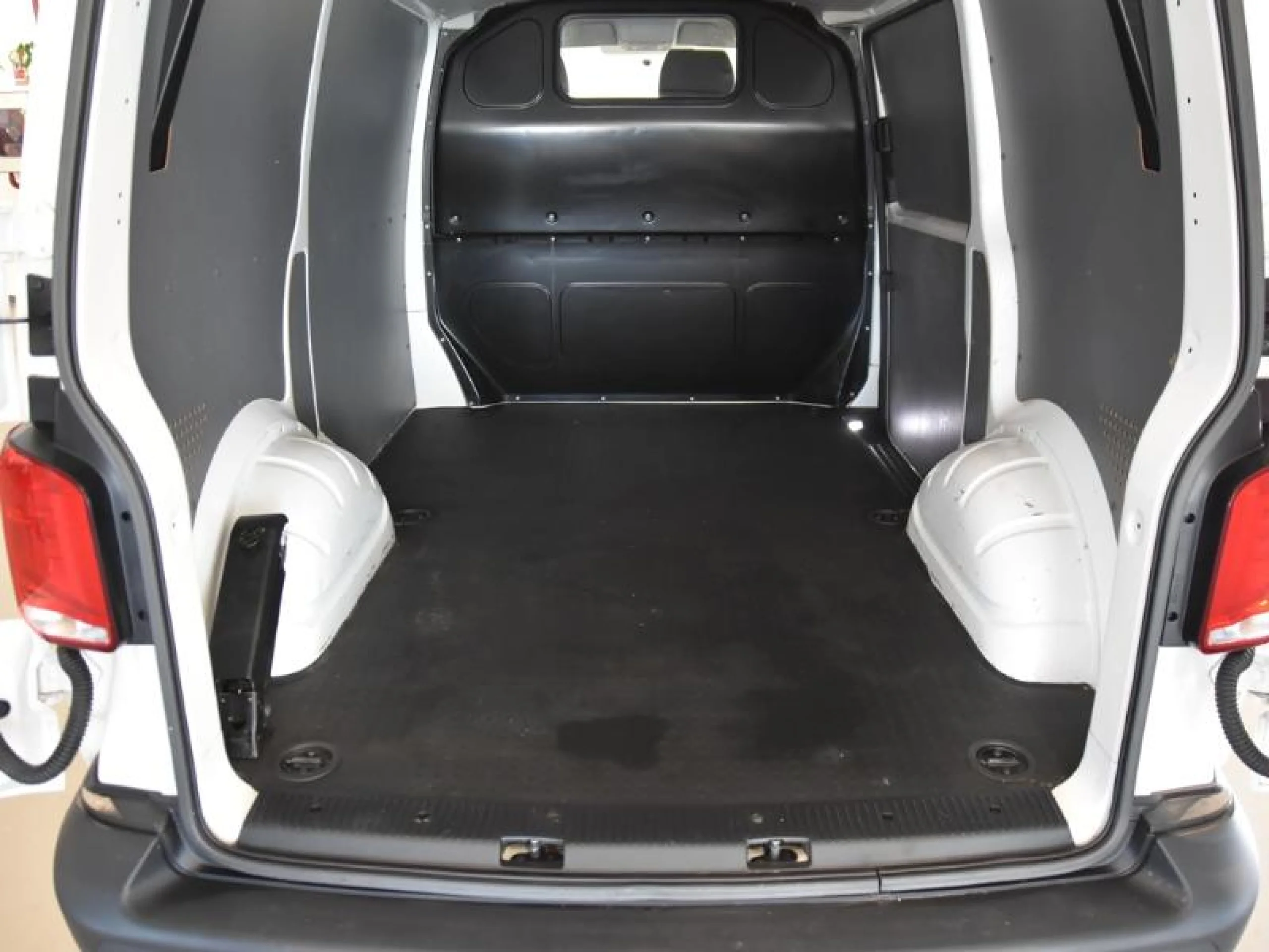 VOLKSWAGEN TRANSPORTER FURGON 2.0 TDI 110CV - Foto 7