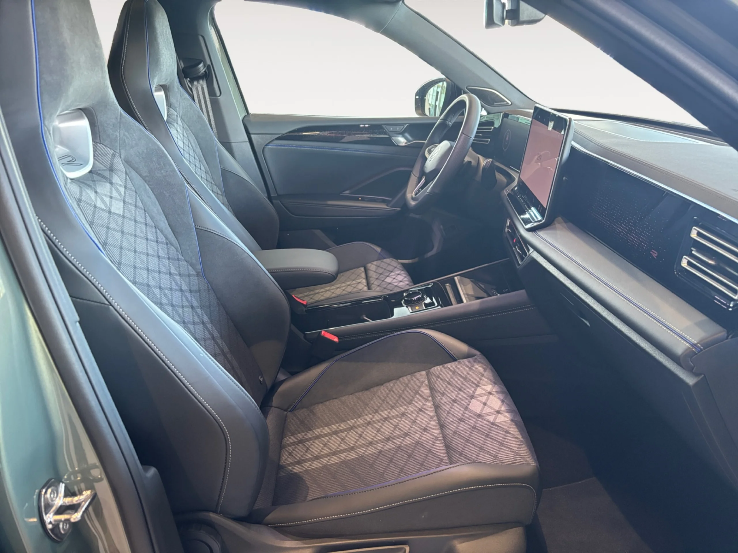 VOLKSWAGEN TIGUAN R LINE 2.0 TDI 142KW (193CV) DSG 4MOTION - Foto 5