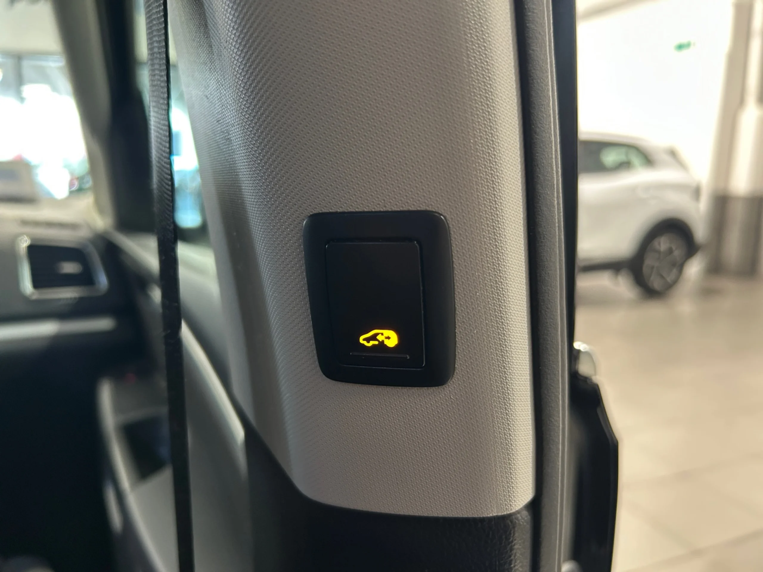 VOLKSWAGEN SHARAN ADVANCE 2.0 TDI 110KW (150CV) DSG - Foto 16