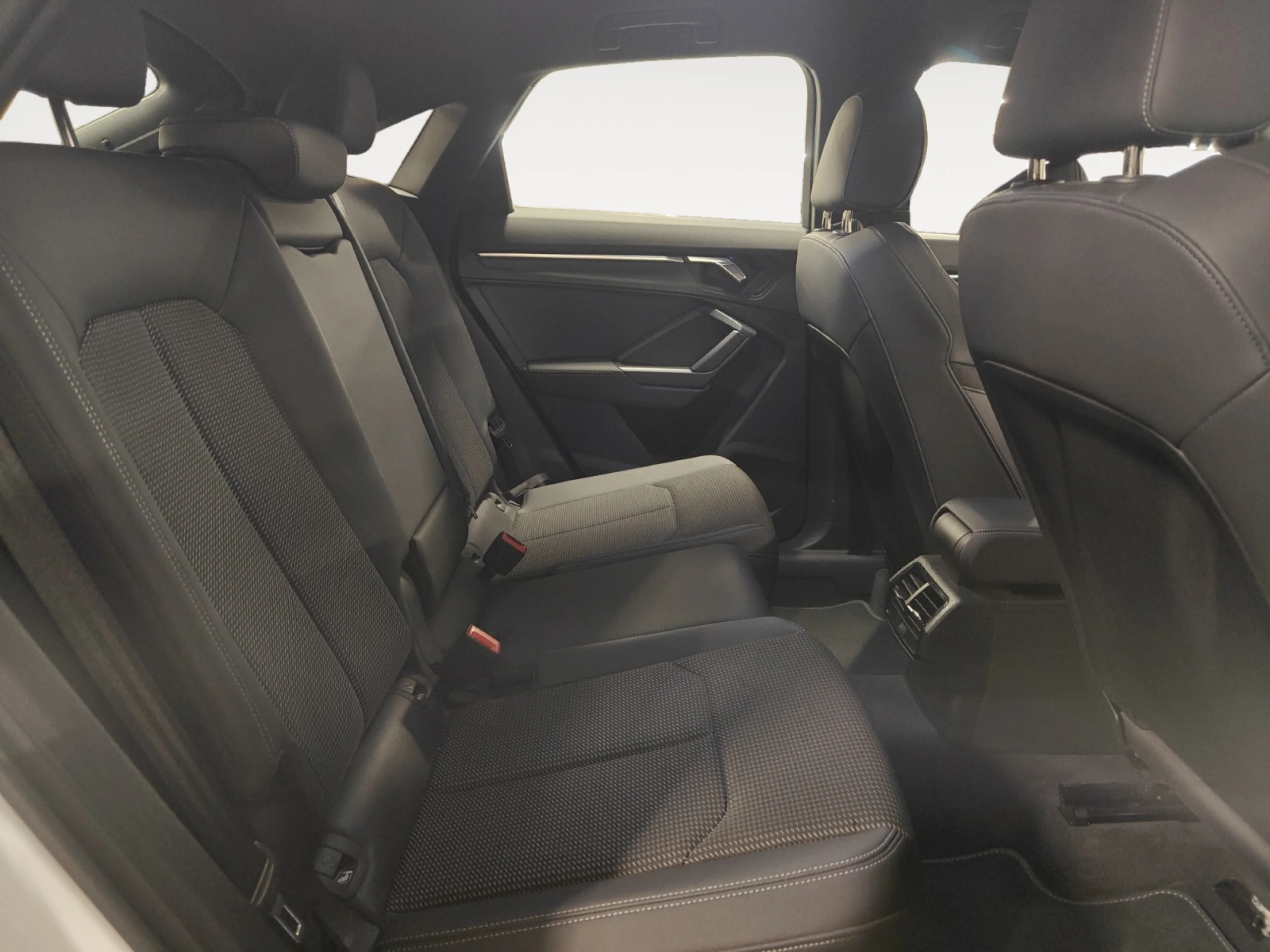 AUDI Q3 S LINE 35 TDI 110KW (150CV) S TRONIC - Foto 6