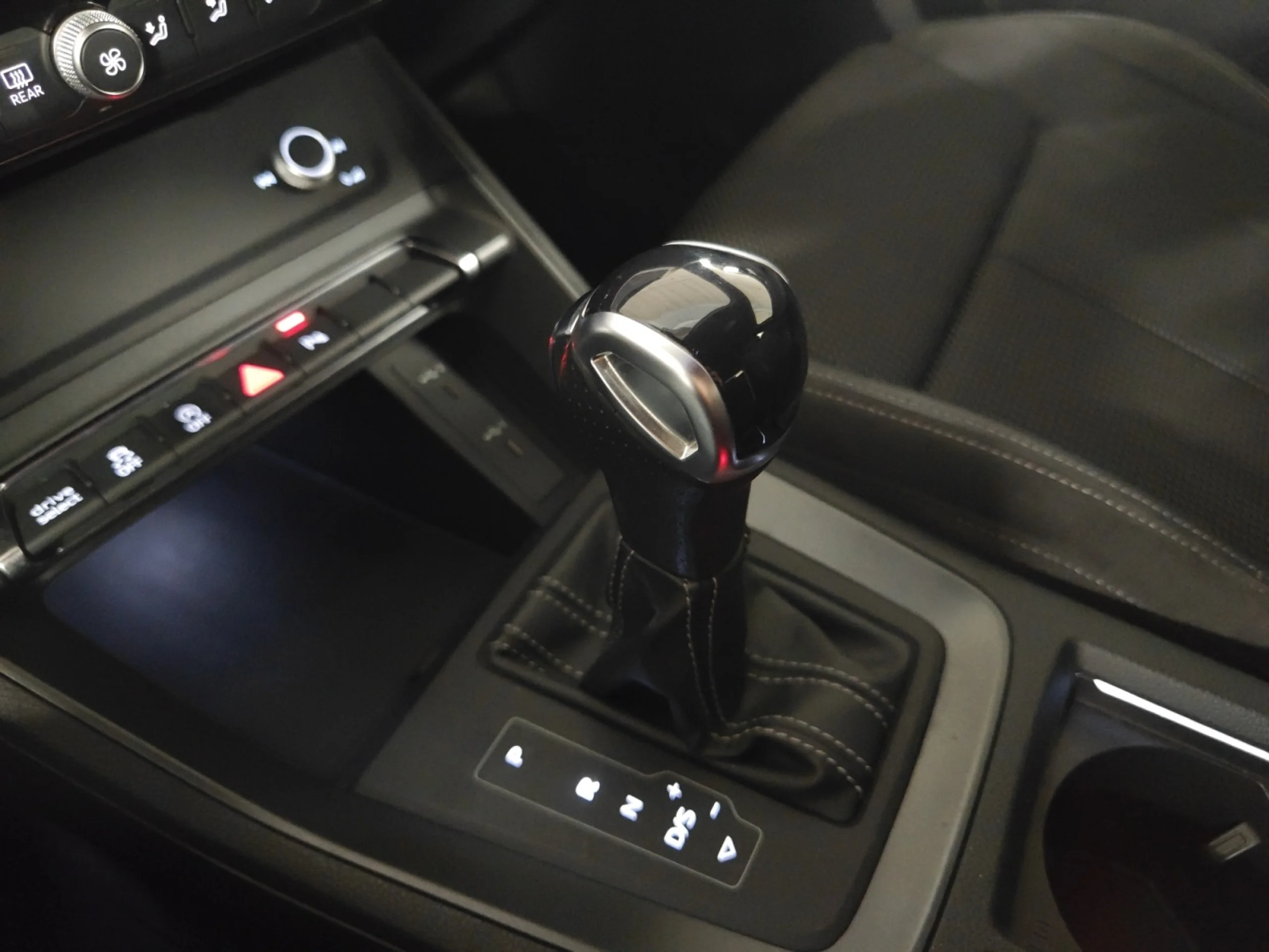 AUDI Q3 S LINE 35 TDI 110KW (150CV) S TRONIC - Foto 17