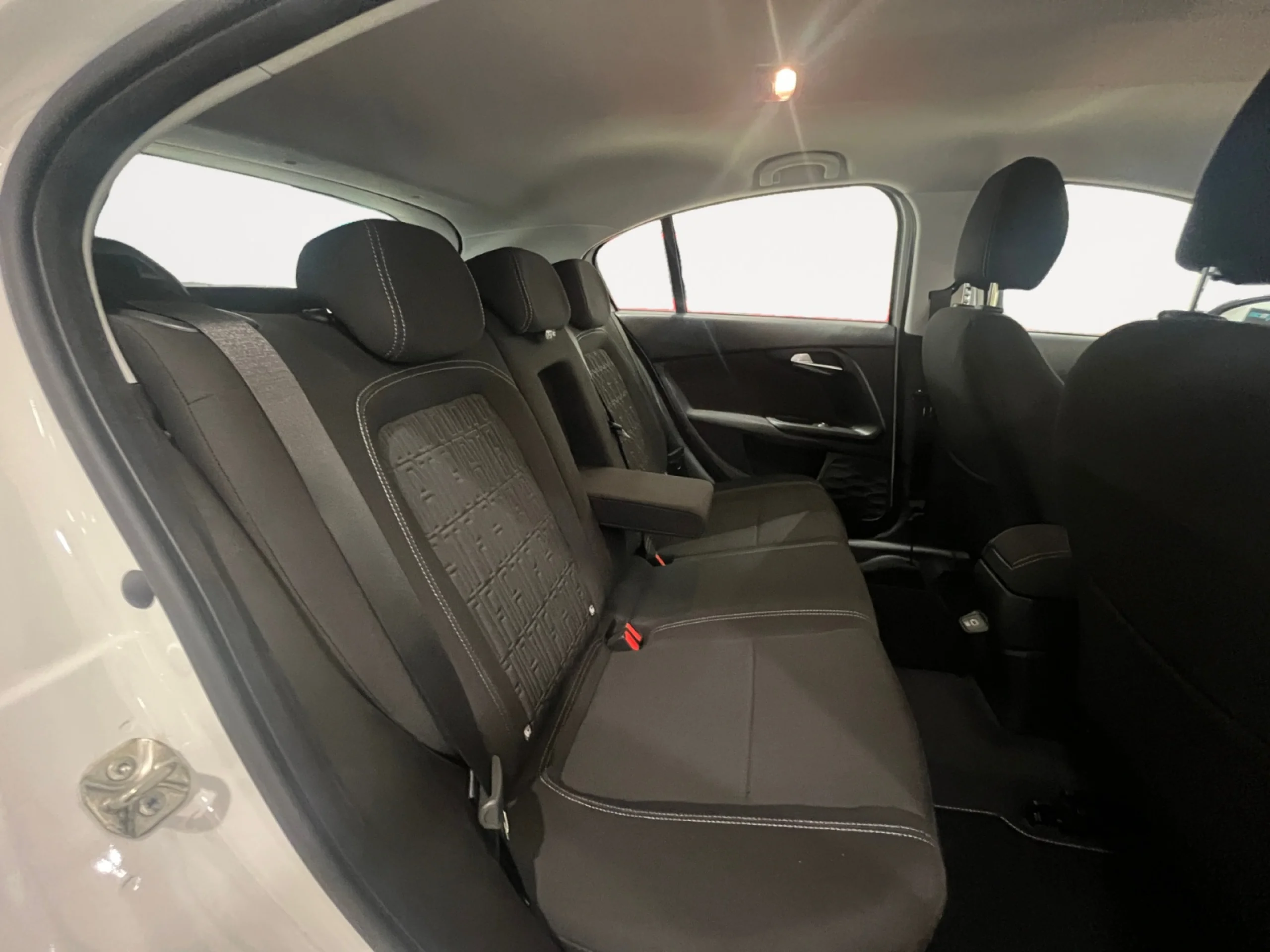 FIAT TIPO TIPO HATCHBACK MY23 TIPO 1.0 GSE 73KW (100CV) - Foto 6