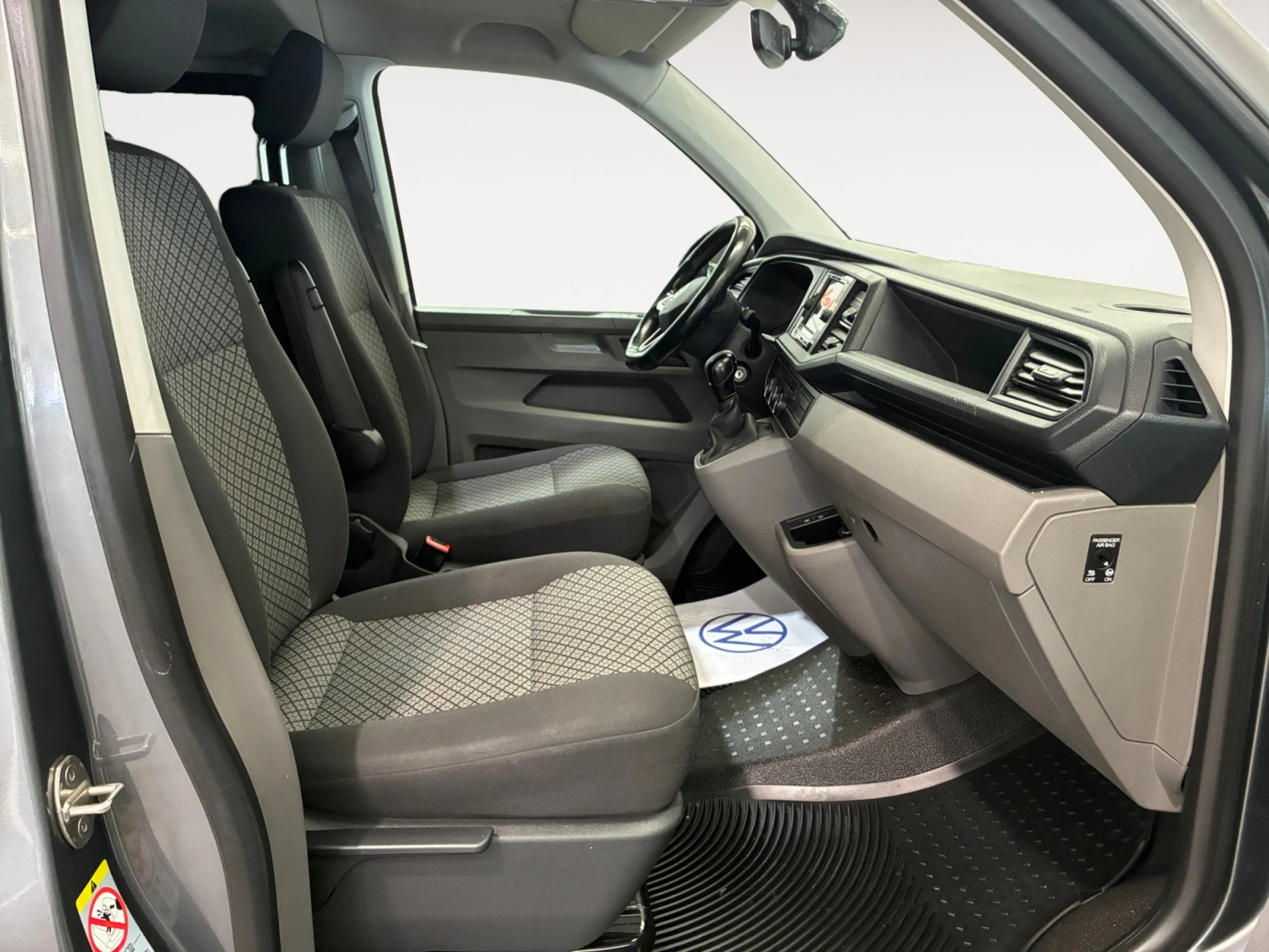 VOLKSWAGEN CARAVELLE PREMIUM CORTA 2.0 TDI 110KW BMT DSG - Foto 5
