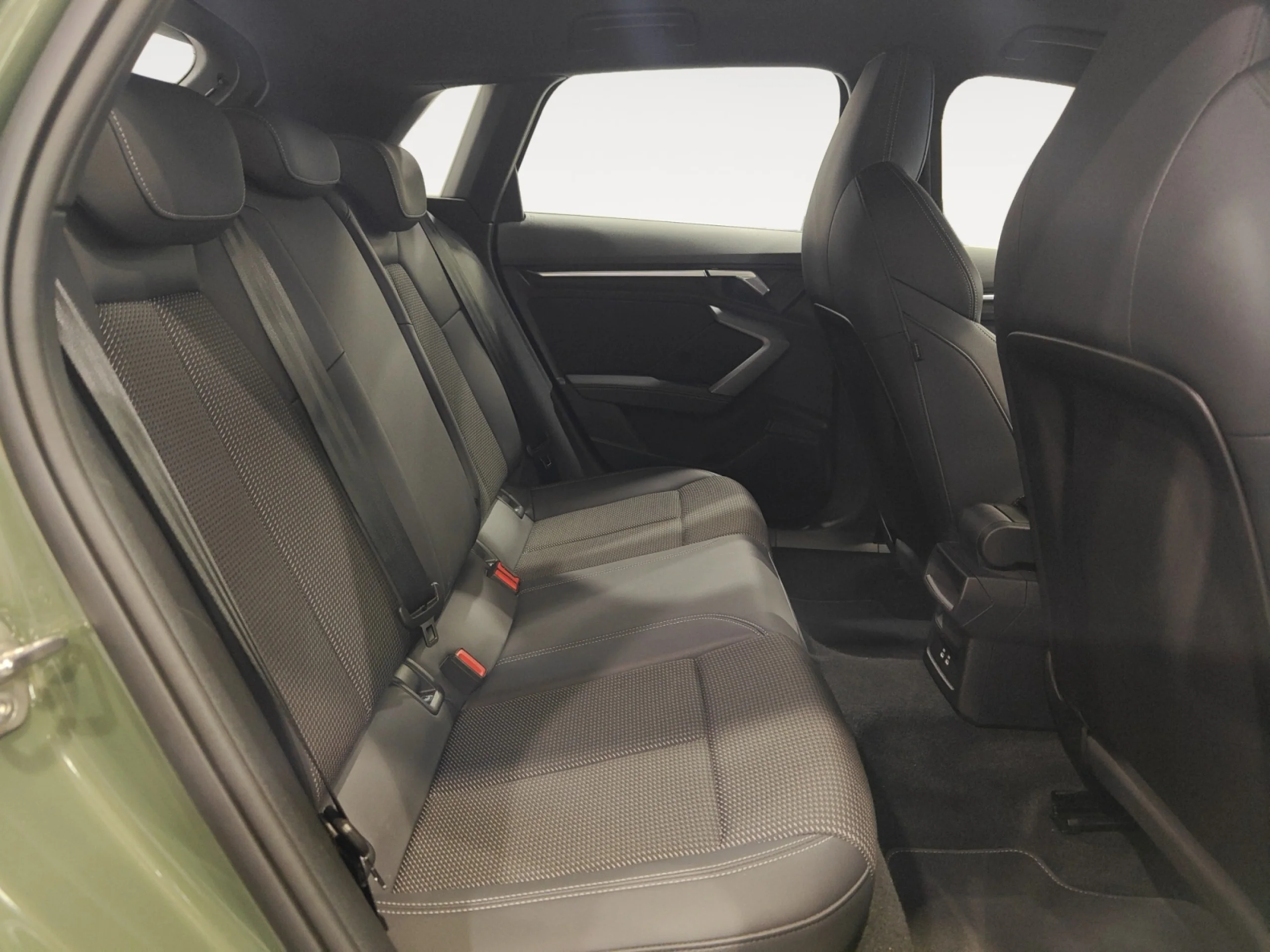 AUDI A3 SPORTBACK GENUINE 40 TFSI E 150KW S TRON - Foto 6