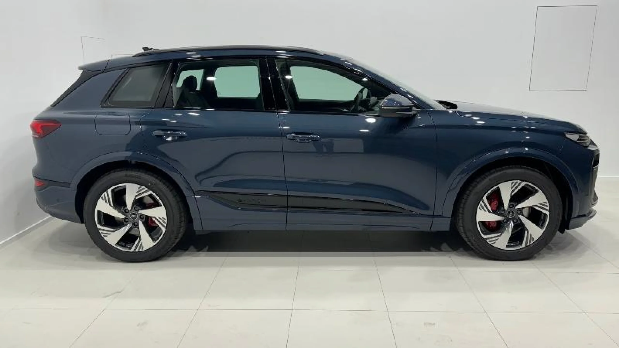 AUDI Q6 Q6 SUV LAUNCH EDITION 55 E TRON QUATTRO 285,00 KW 96,1 KWH - Foto 3