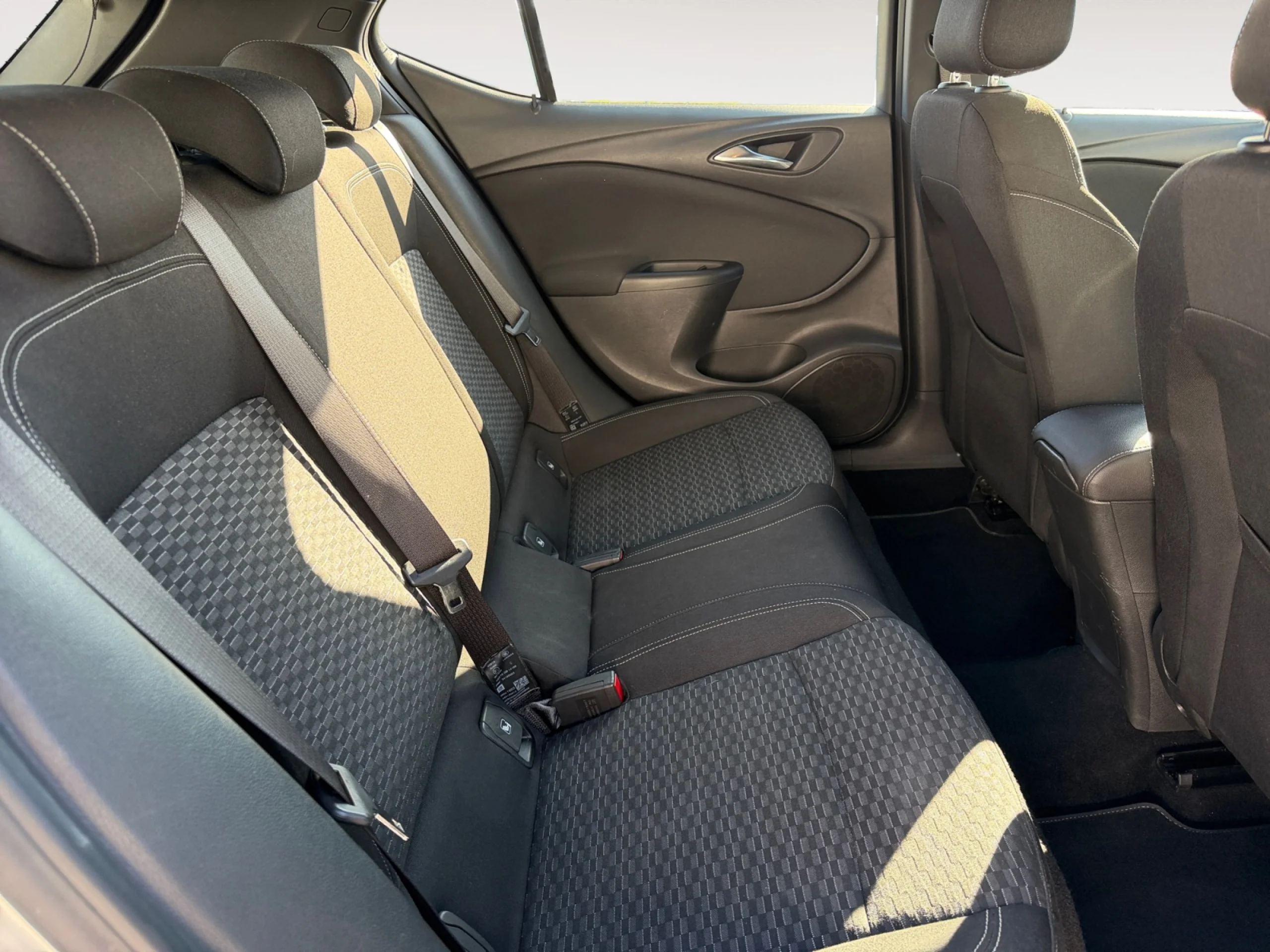 OPEL ASTRA 1.6 CDTI S/S 136 CV DYNAMIC - Foto 5