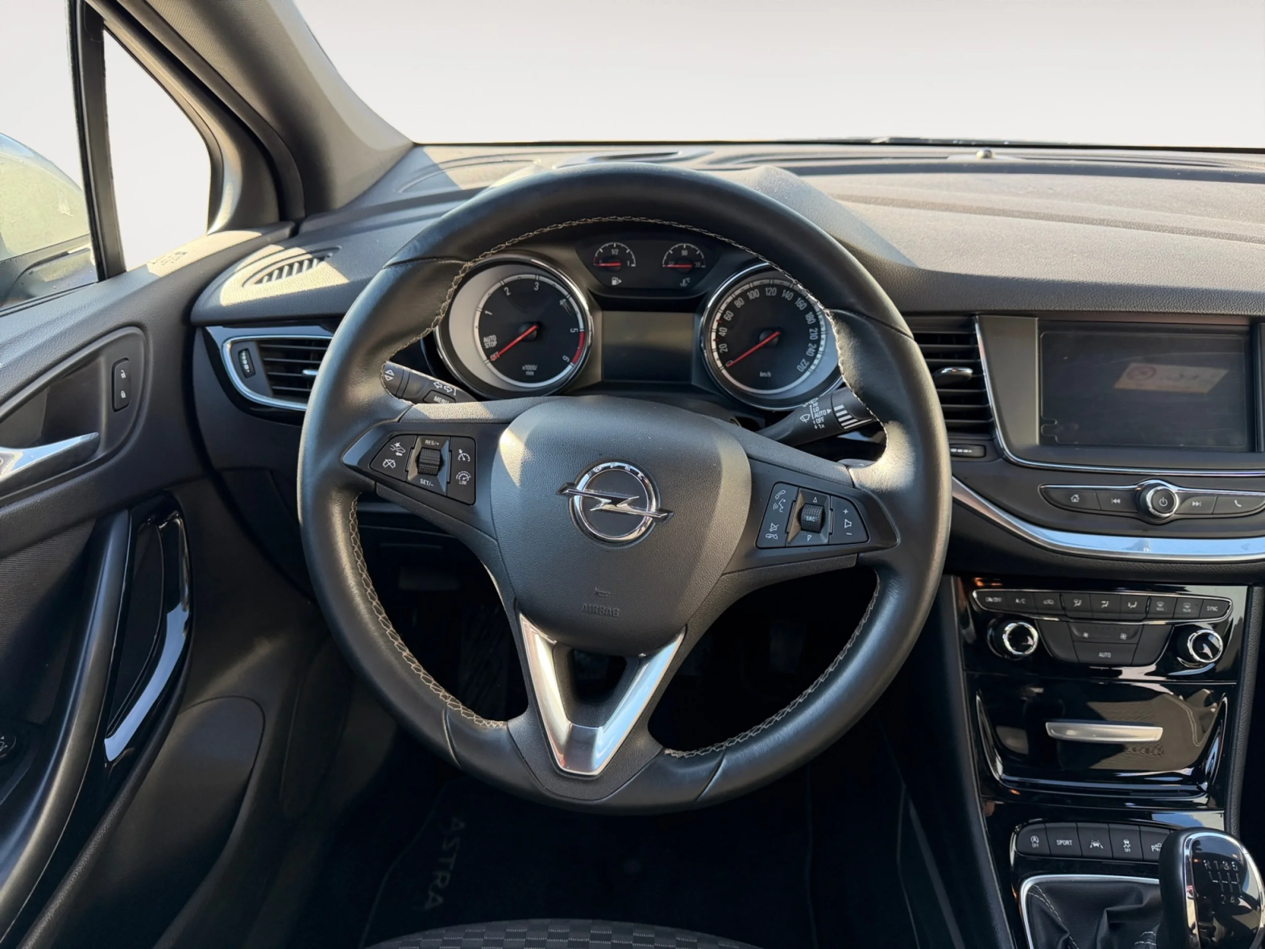 OPEL ASTRA 1.6 CDTI S/S 136 CV DYNAMIC - Foto 10